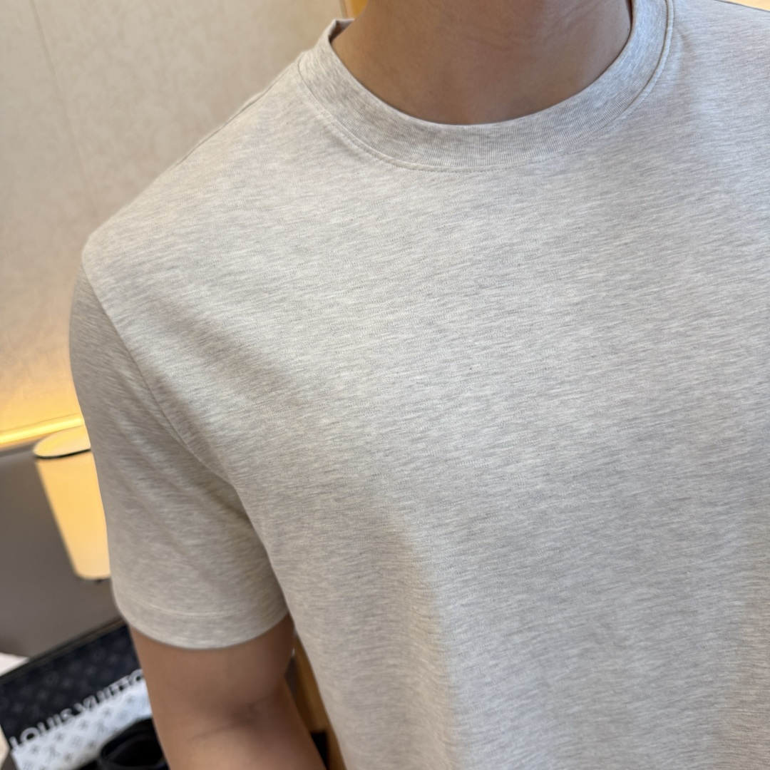 short sleeves