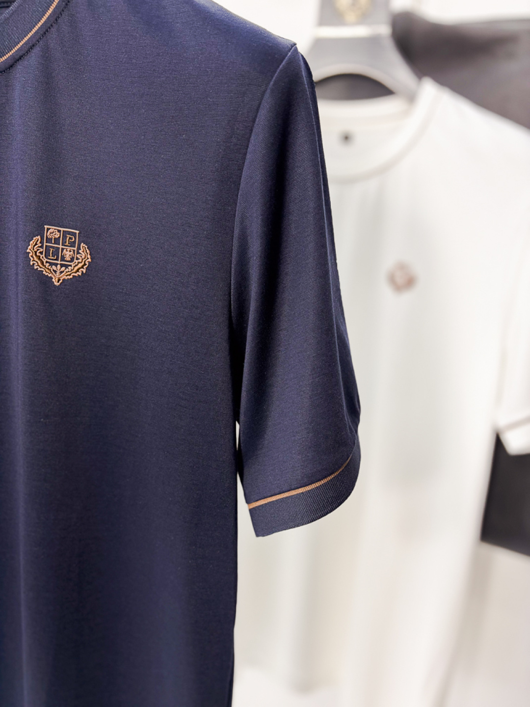 short sleeves