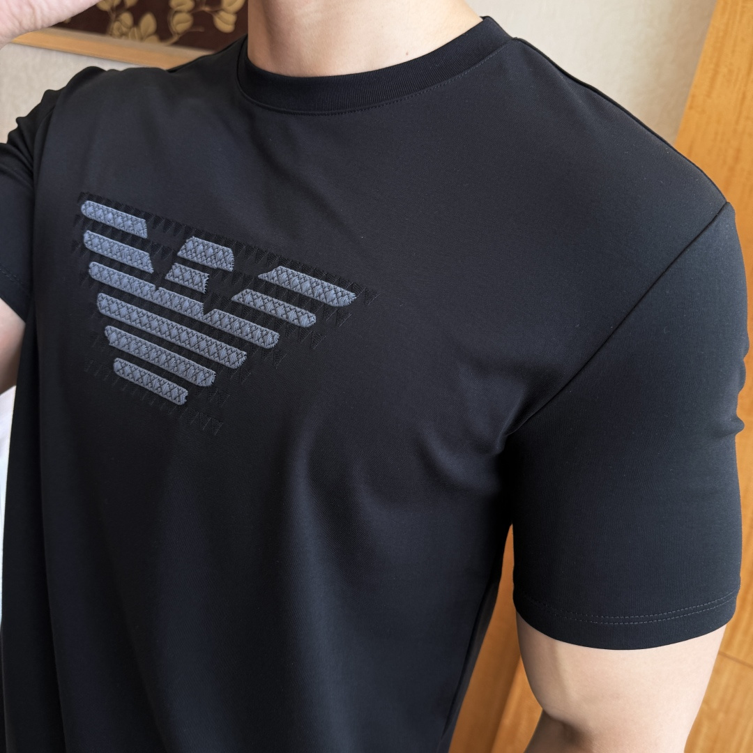 short sleeves