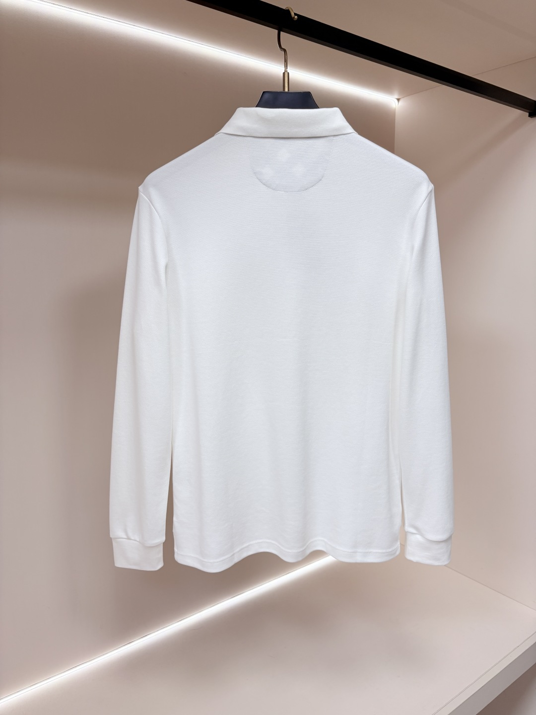 short sleeves