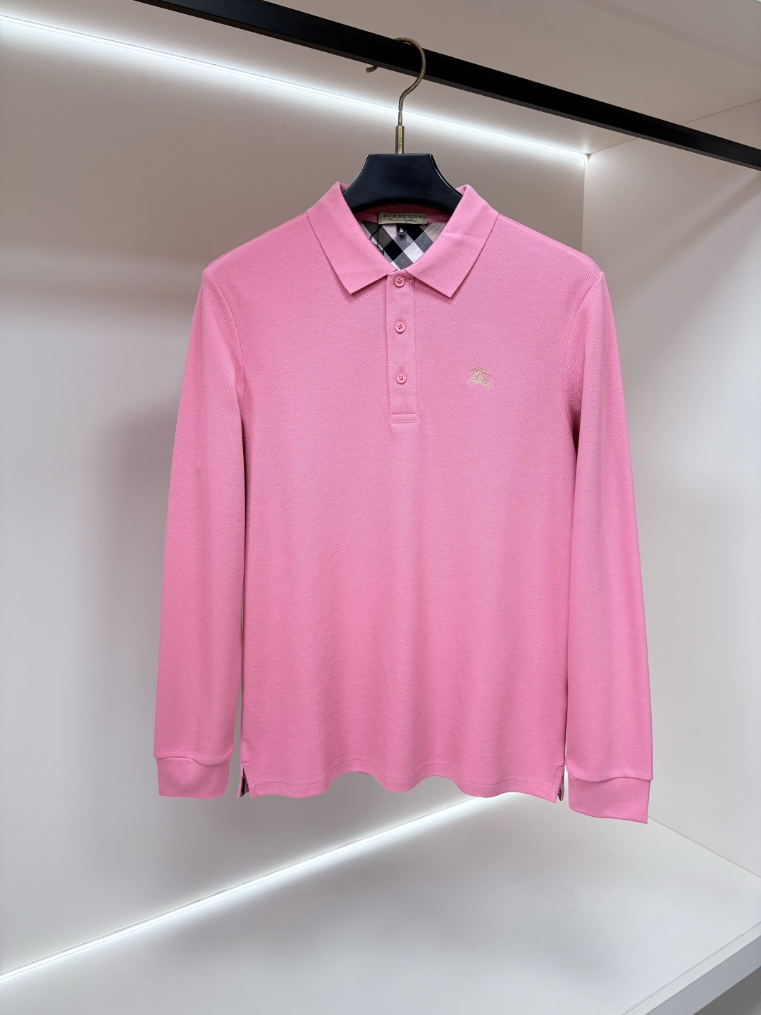 short sleeves