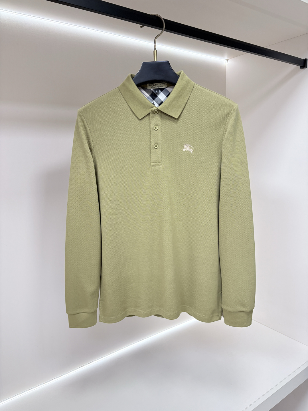 short sleeves