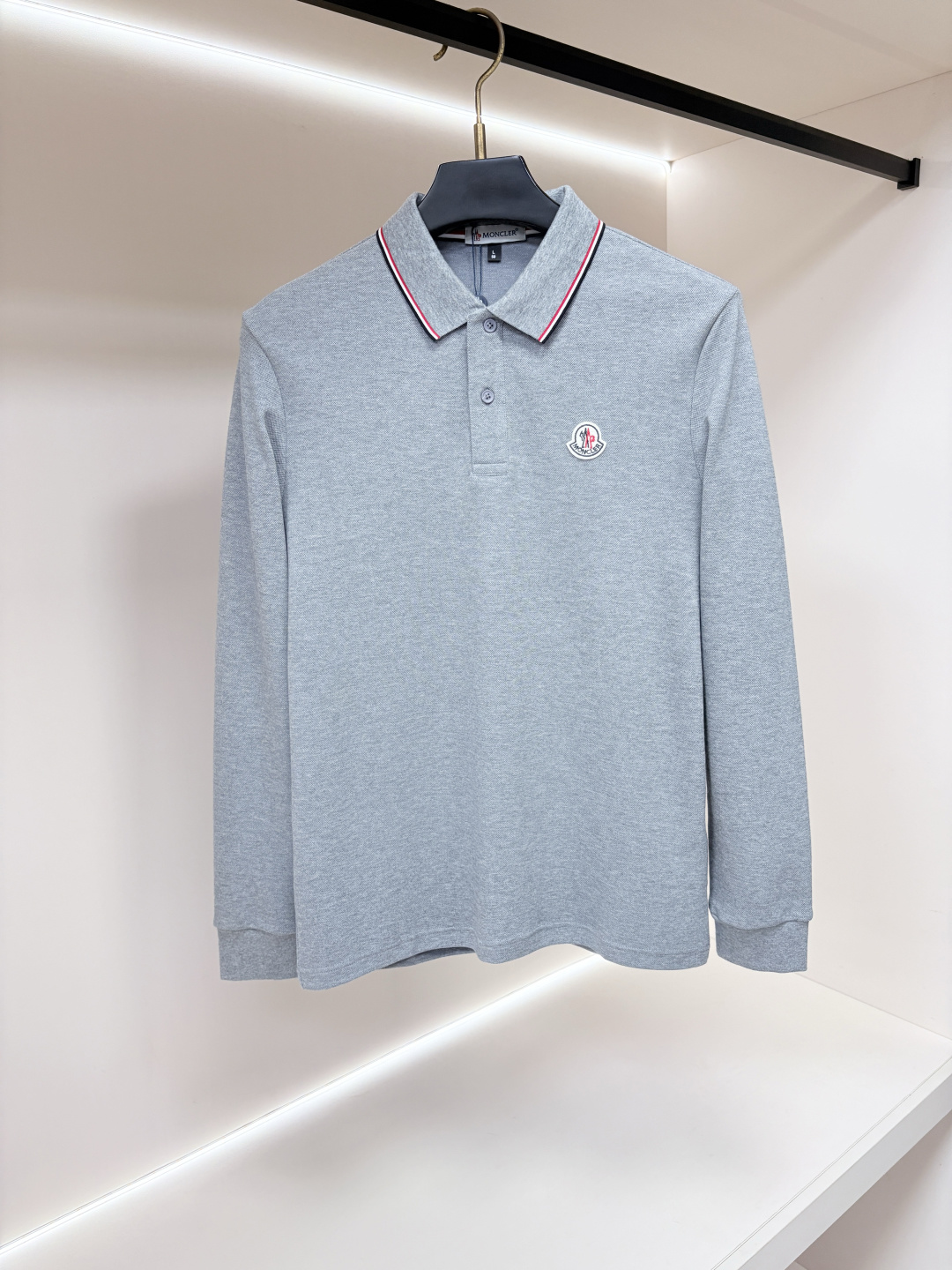 short sleeves