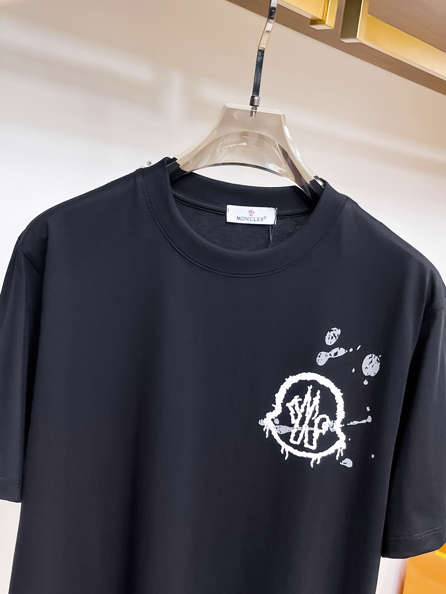 short sleeves