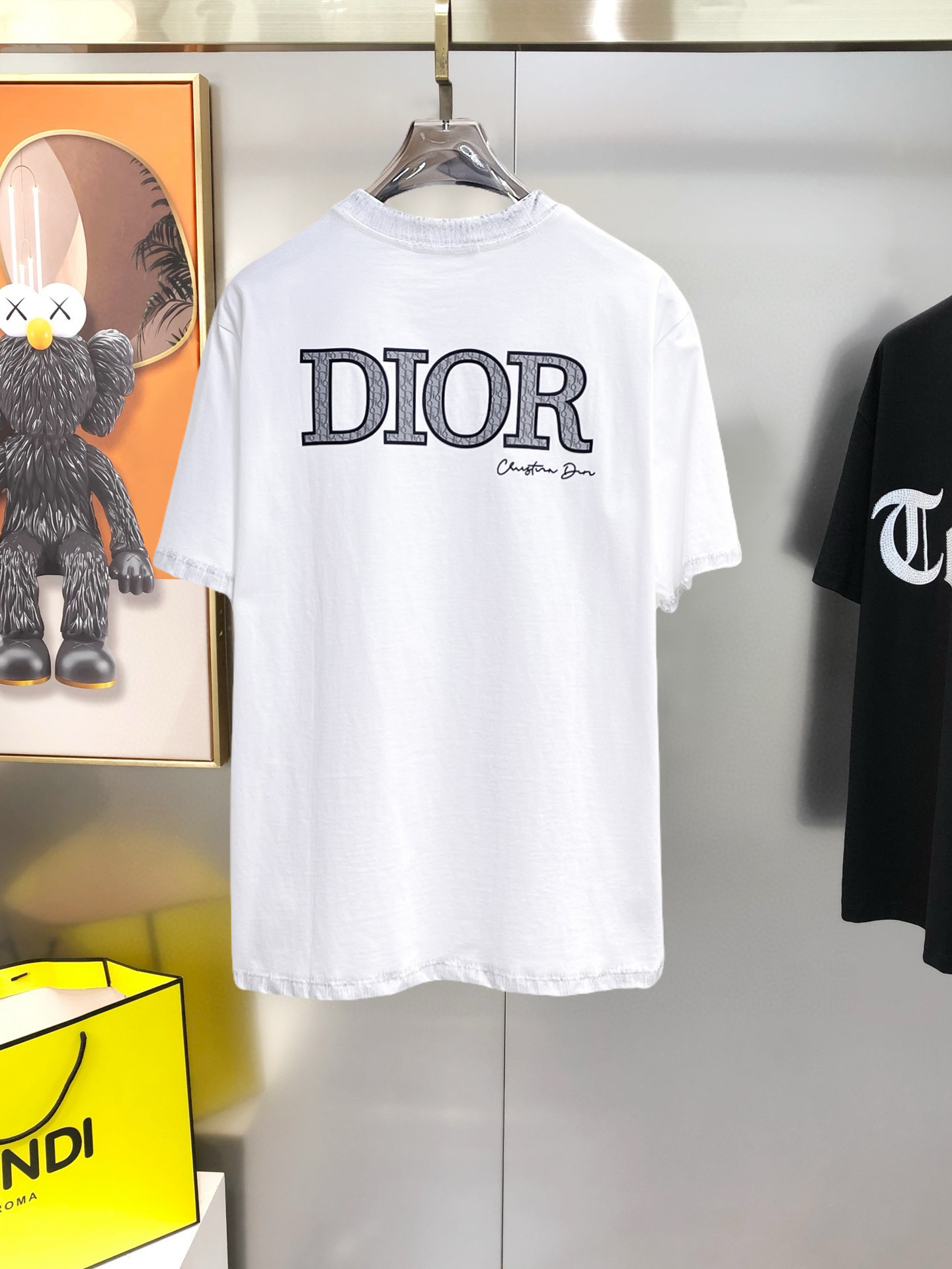 short sleeves