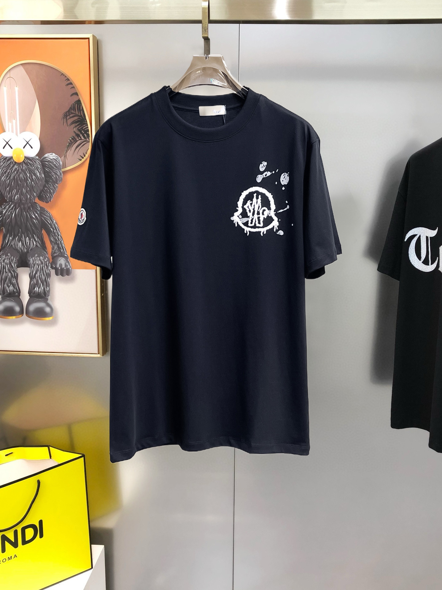 short sleeves