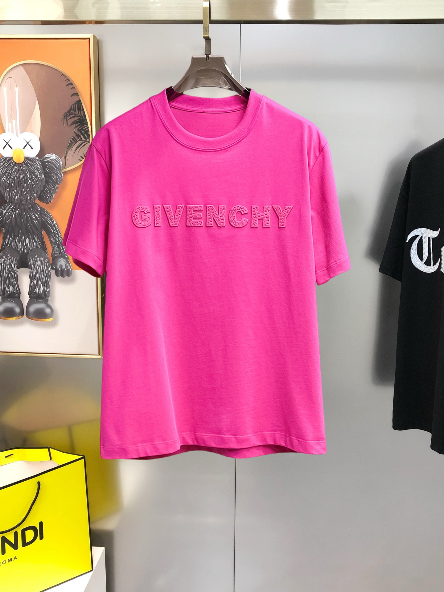 short sleeves