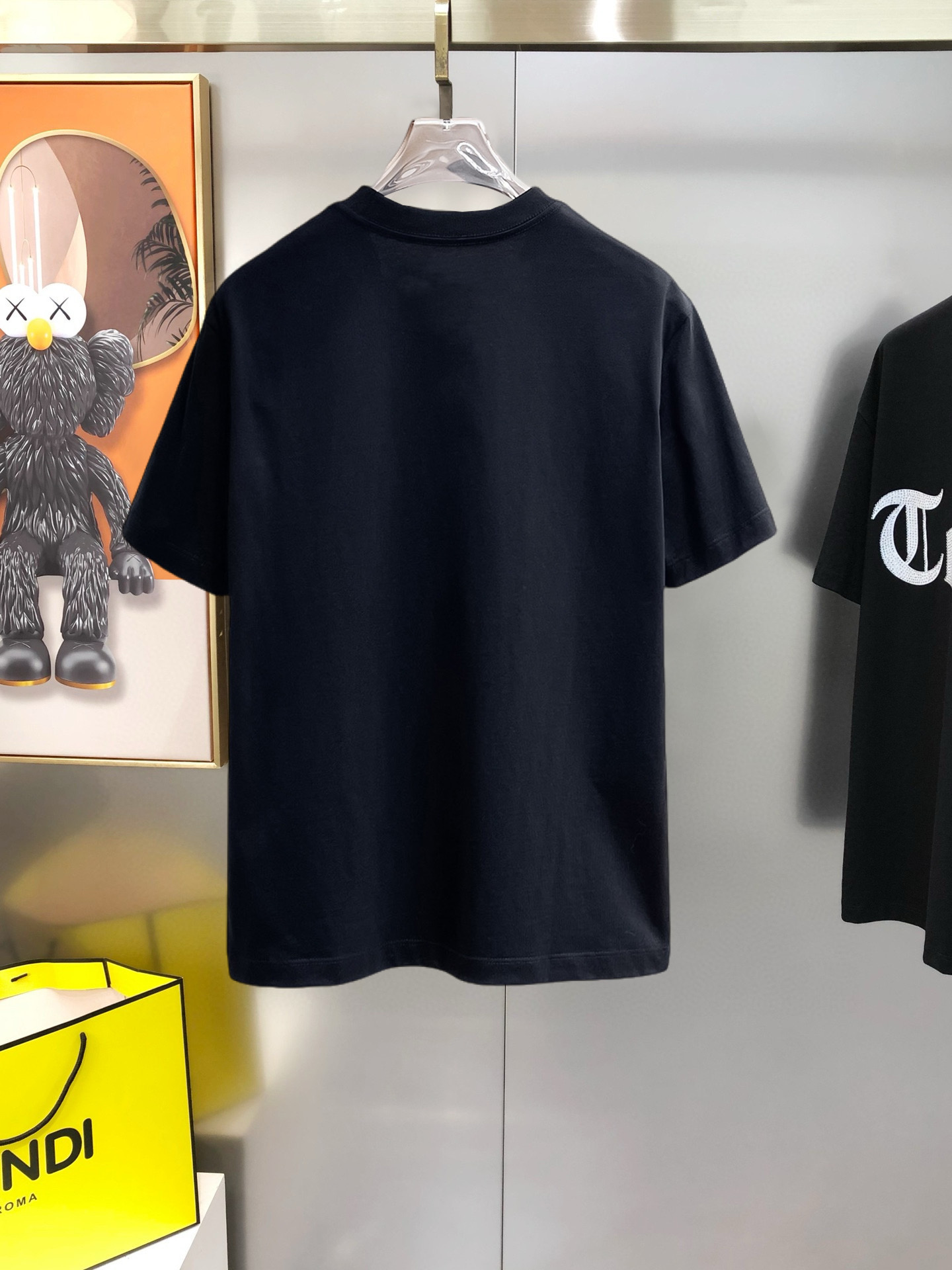 short sleeves