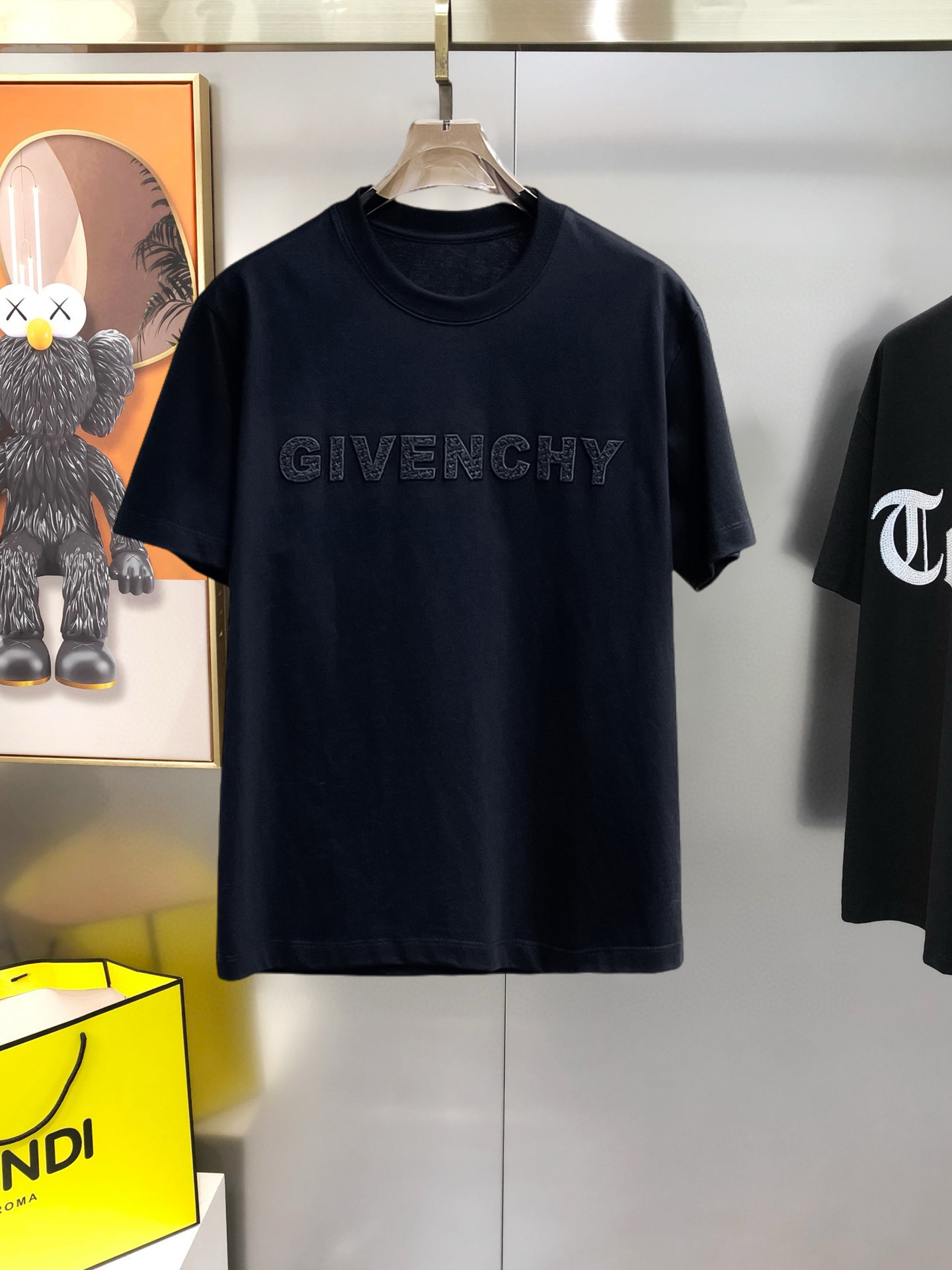 short sleeves