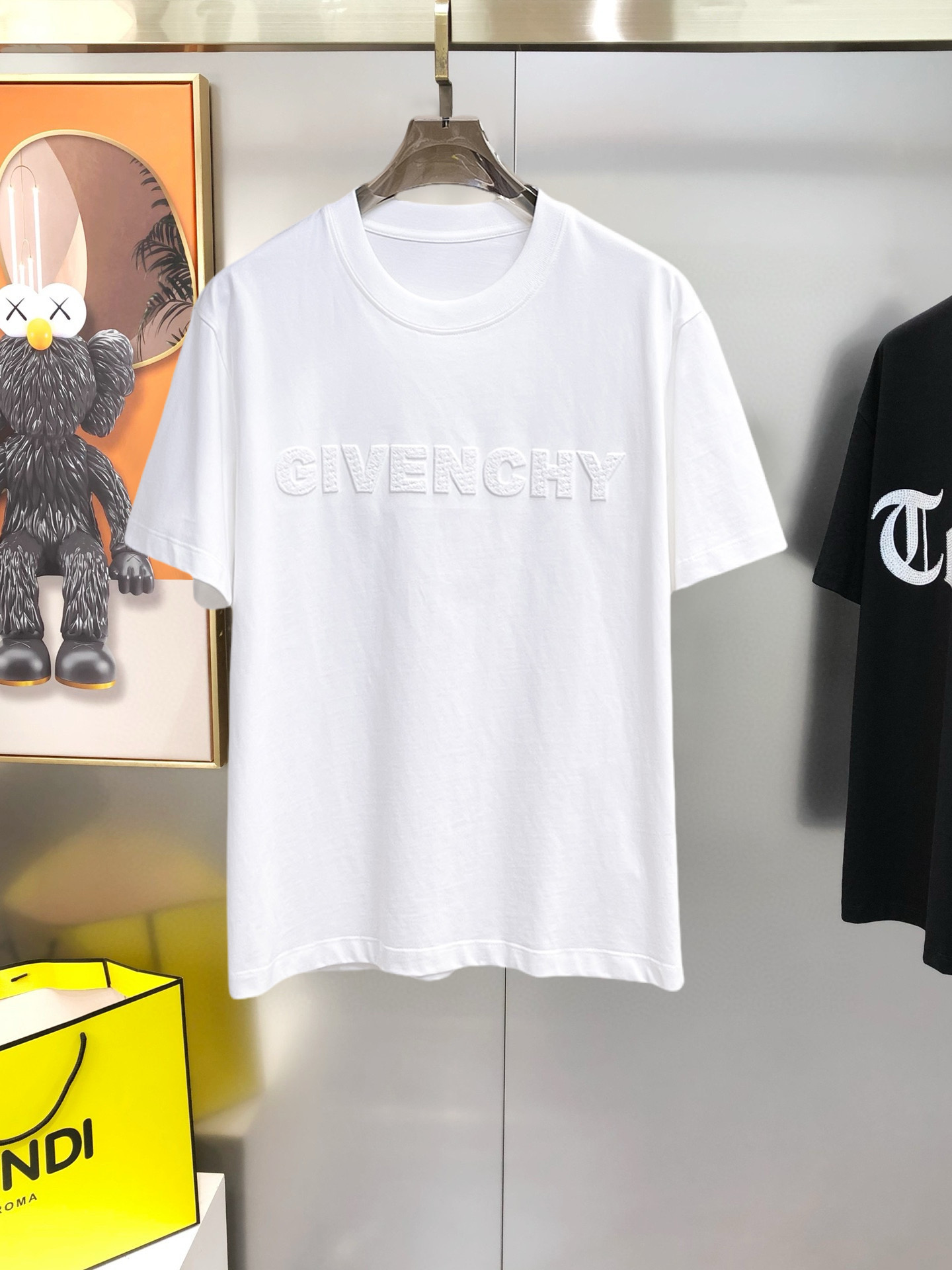 short sleeves