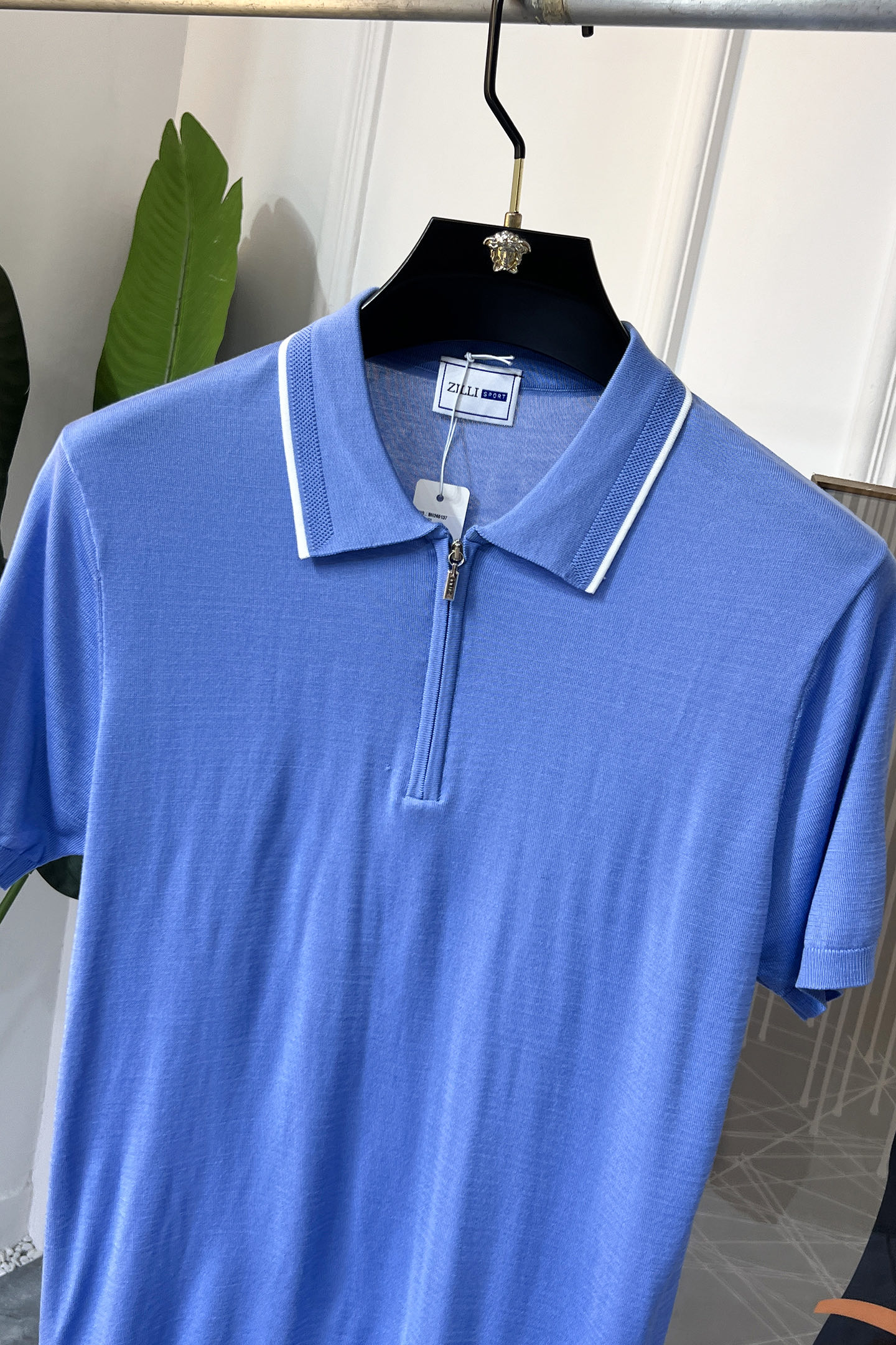 short sleeves