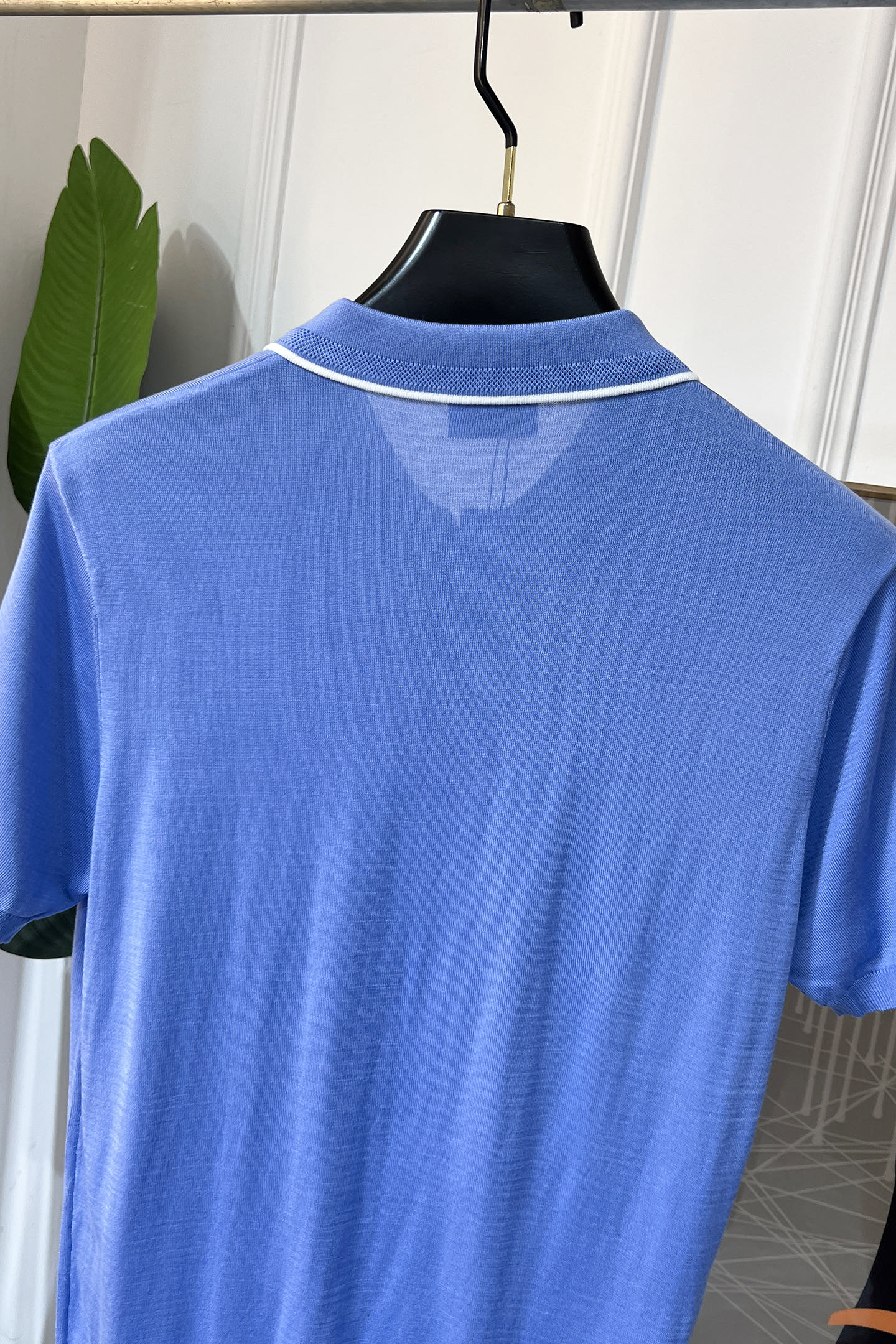 short sleeves