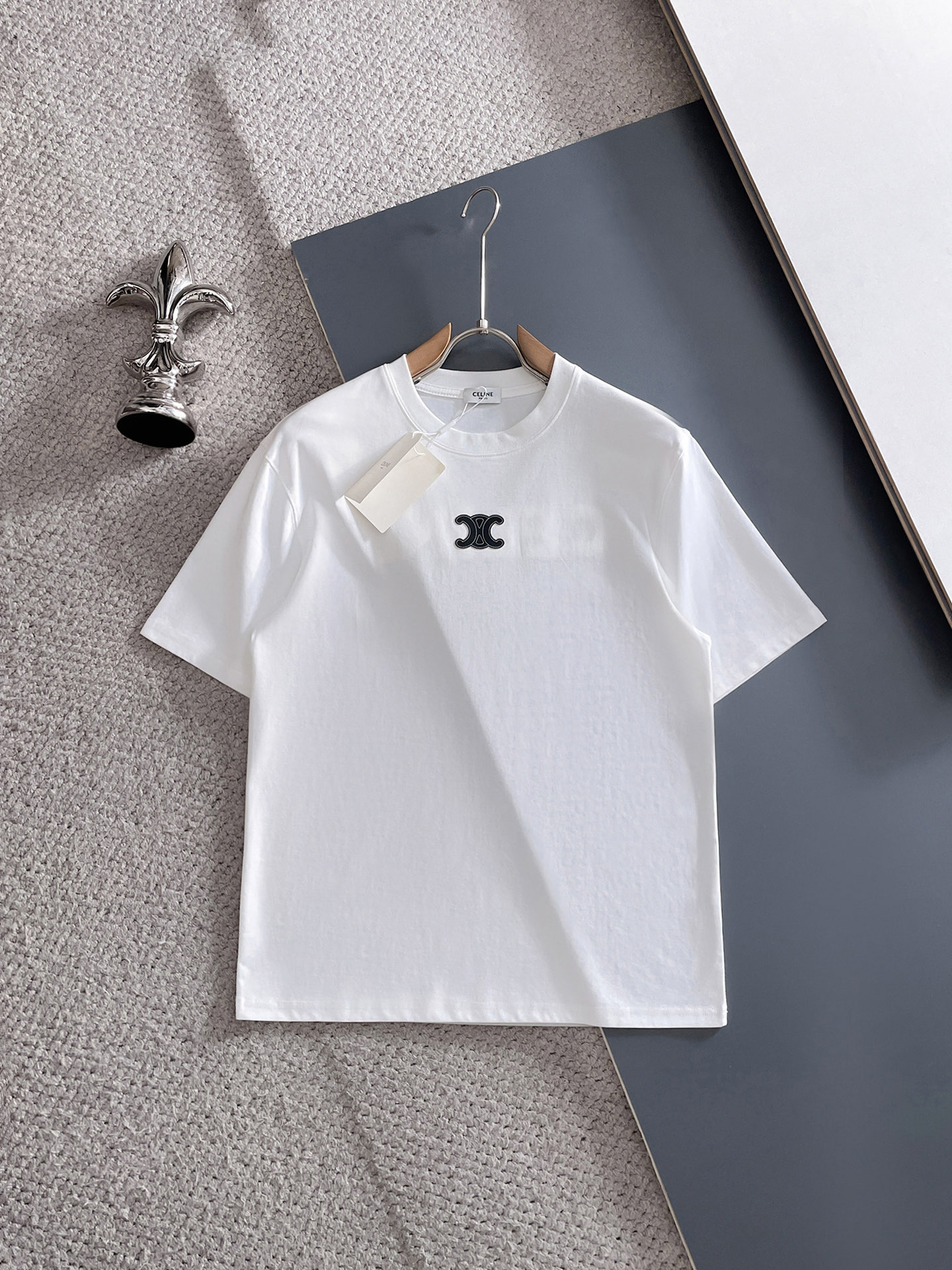 short sleeves
