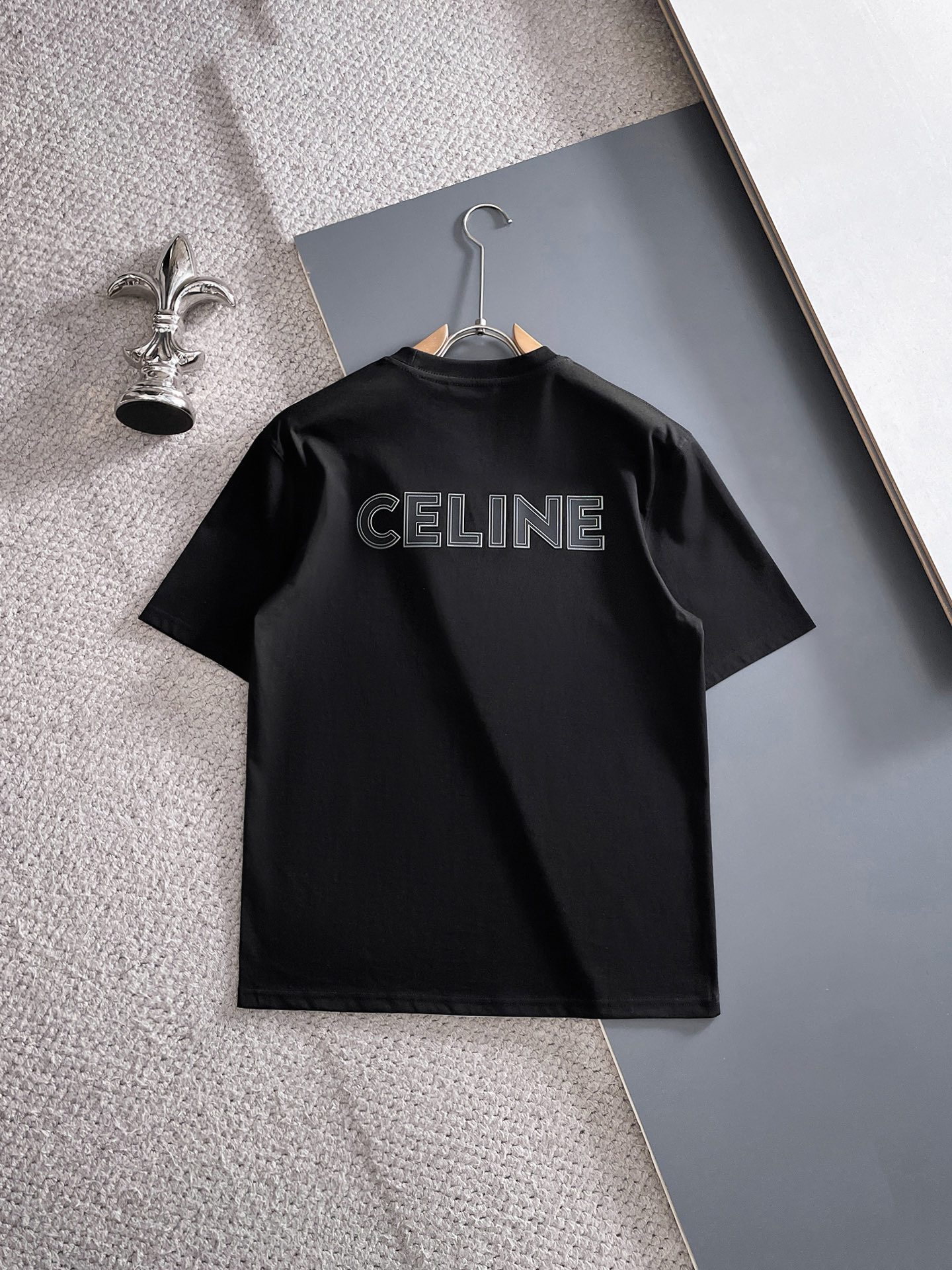 short sleeves