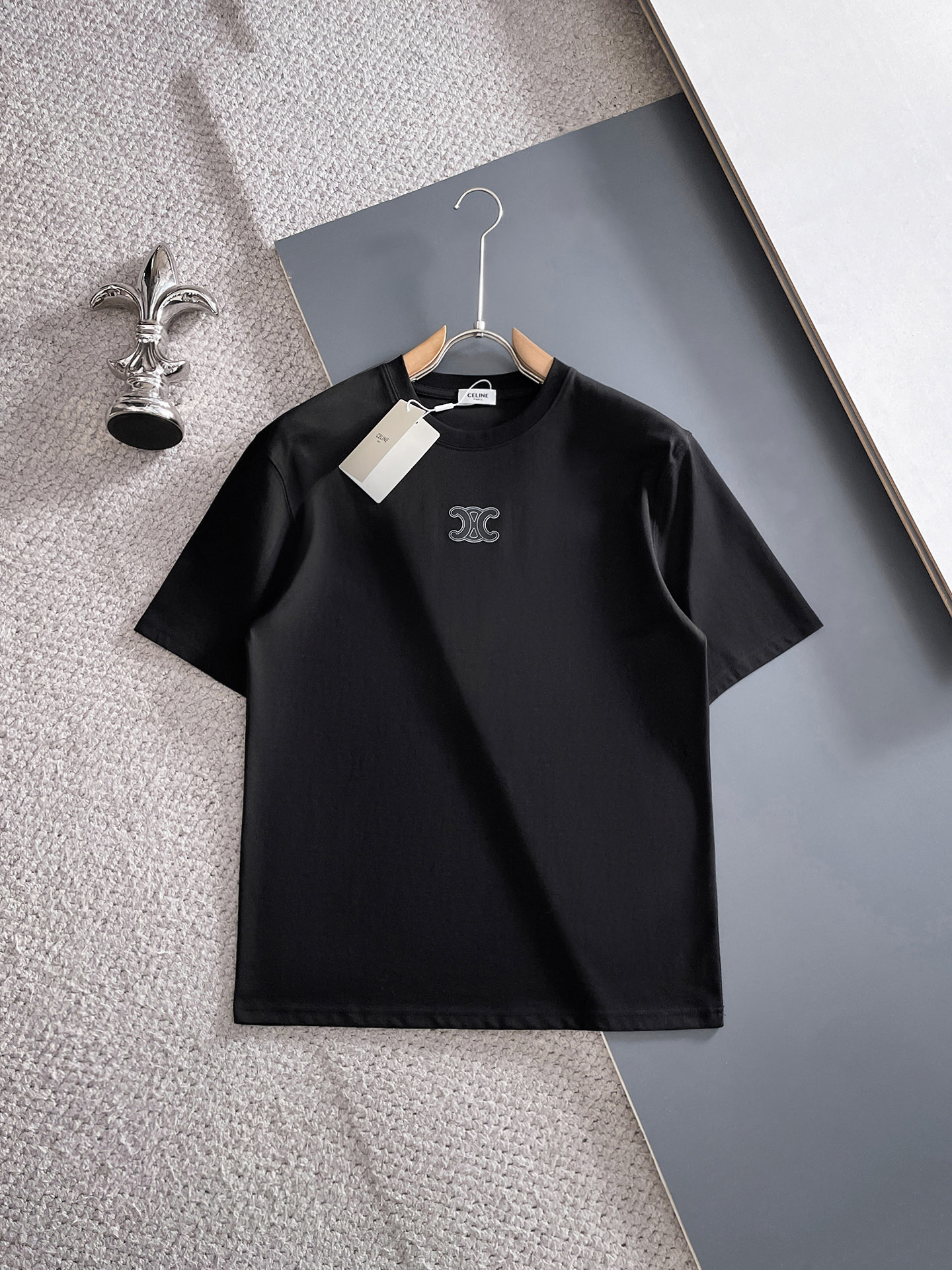short sleeves
