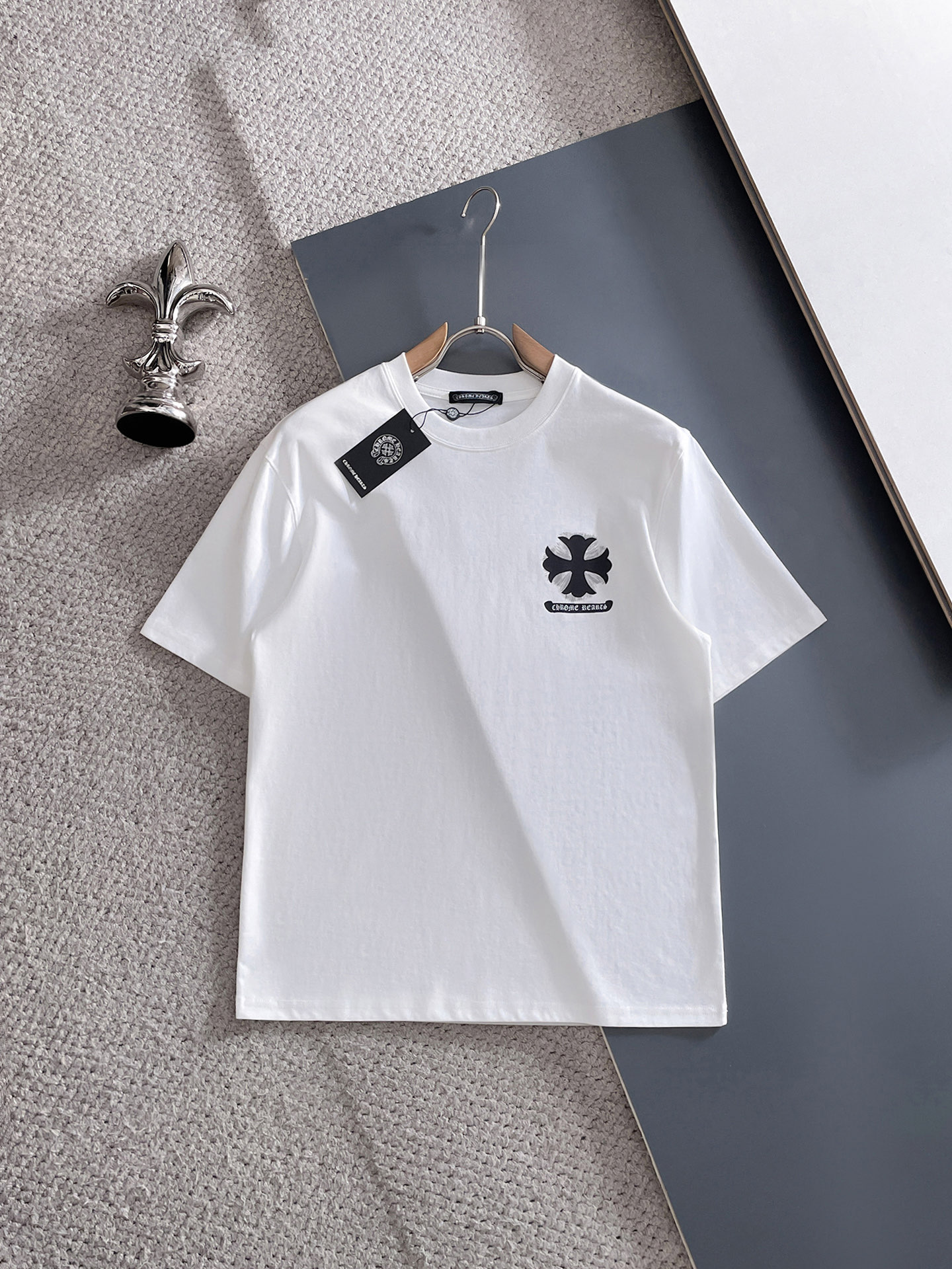 short sleeves