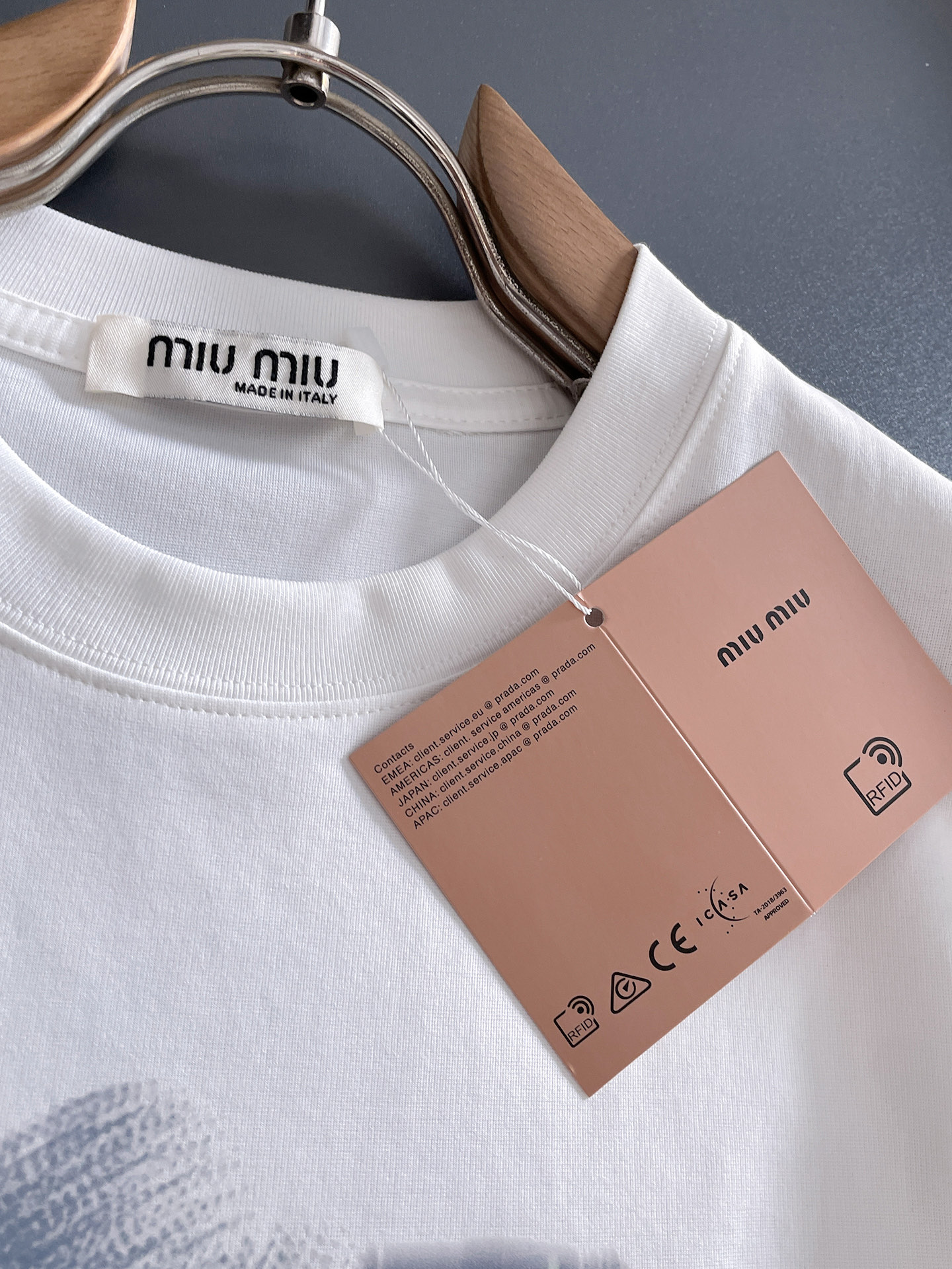 short sleeves