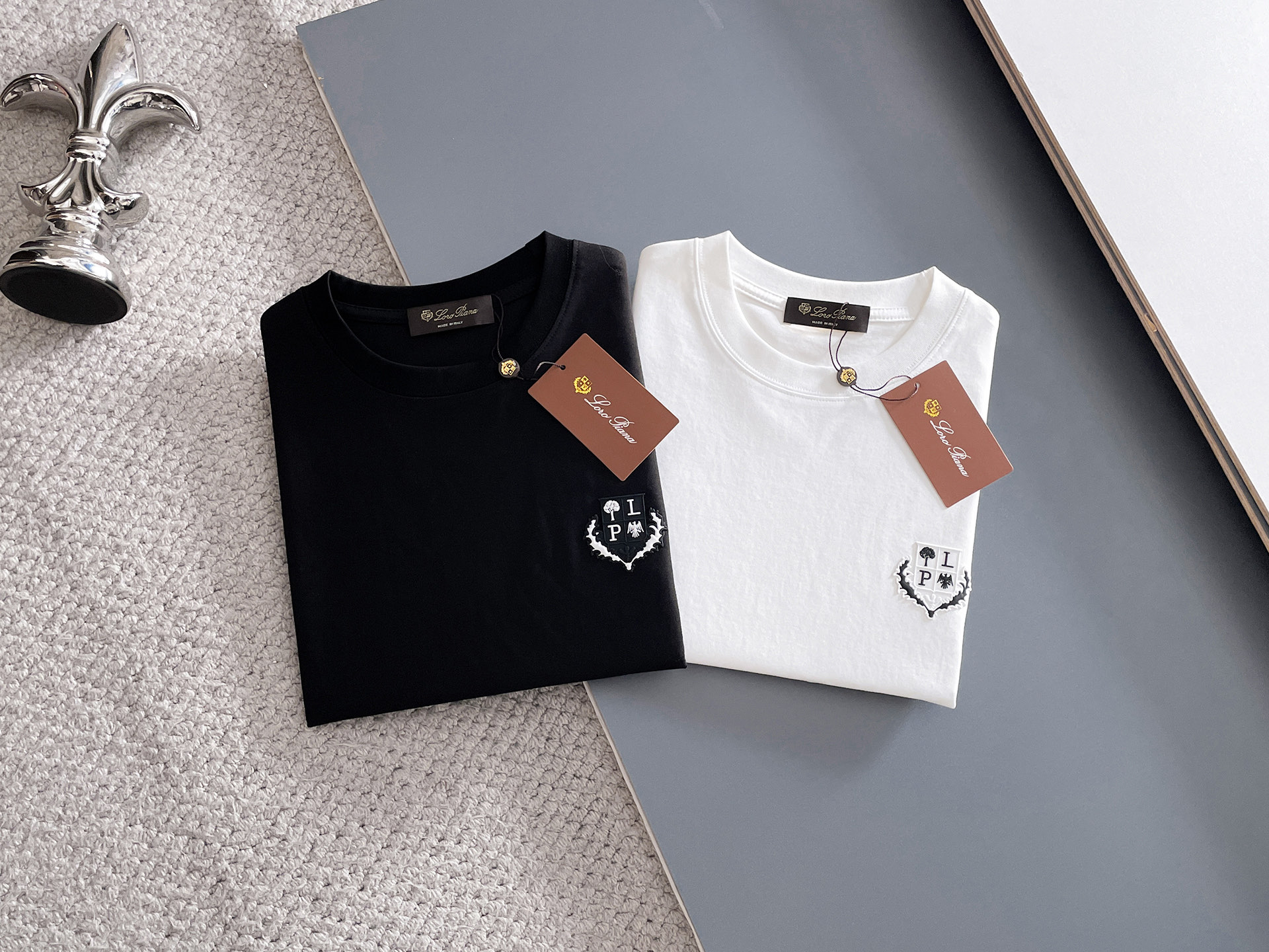 short sleeves