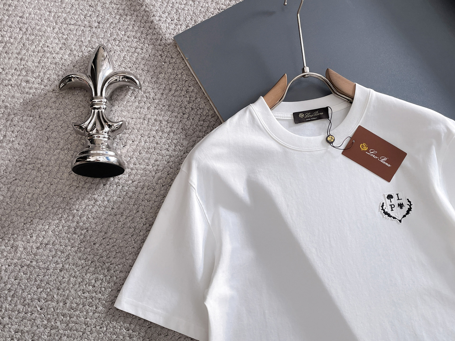 short sleeves