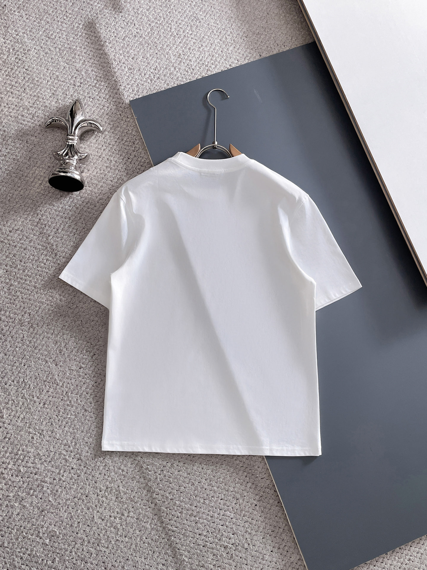 short sleeves