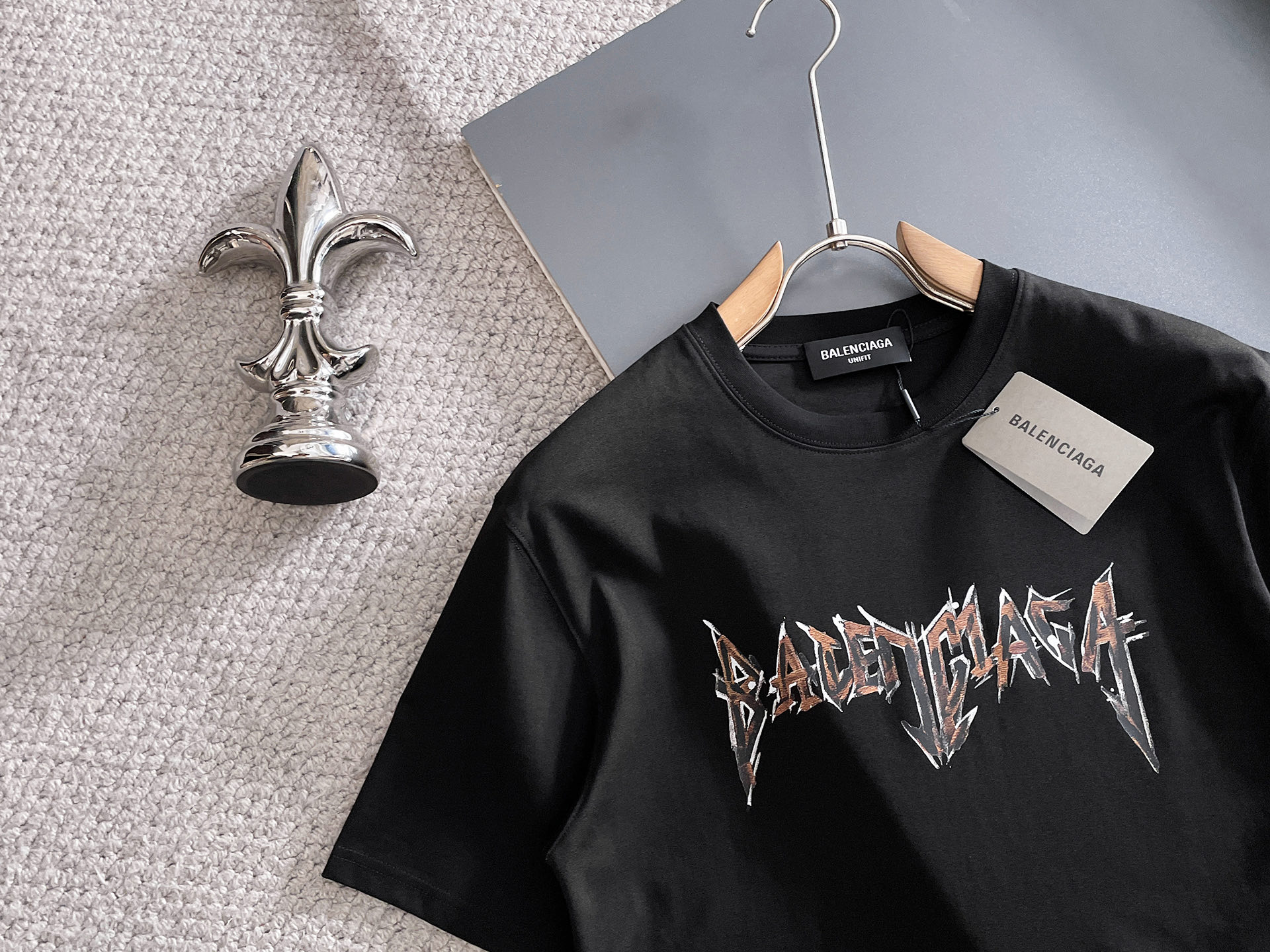short sleeves
