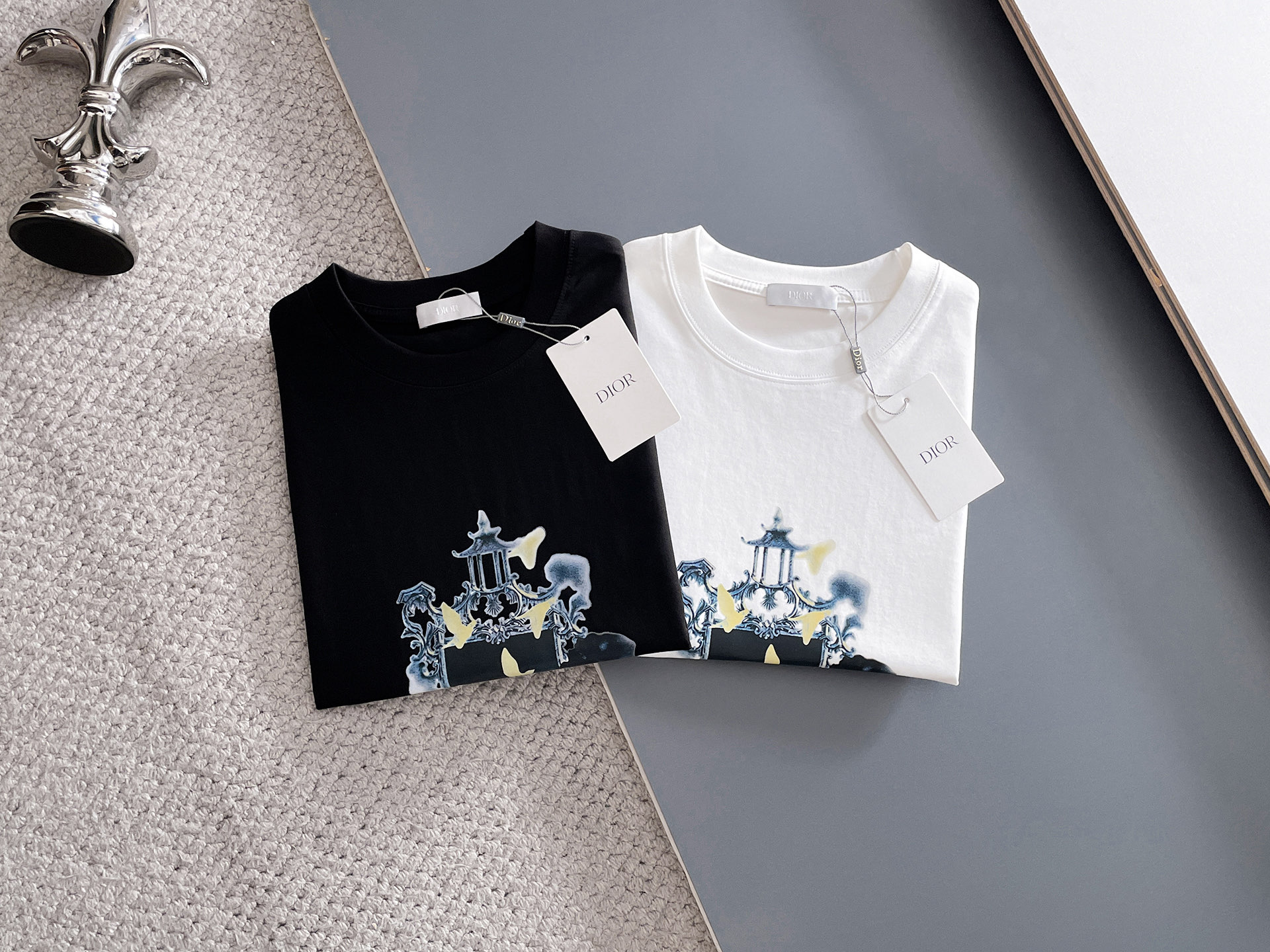 short sleeves