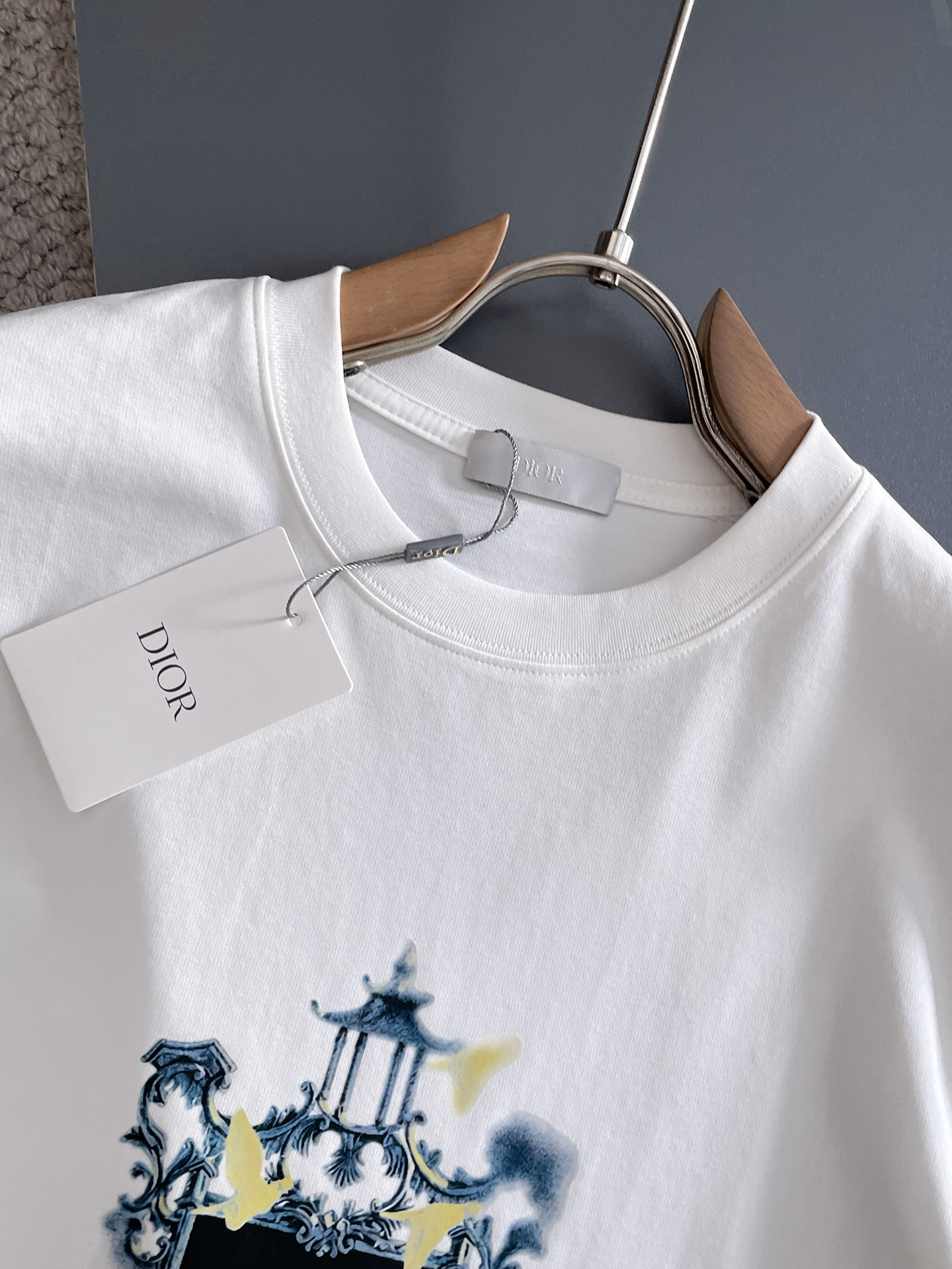 short sleeves