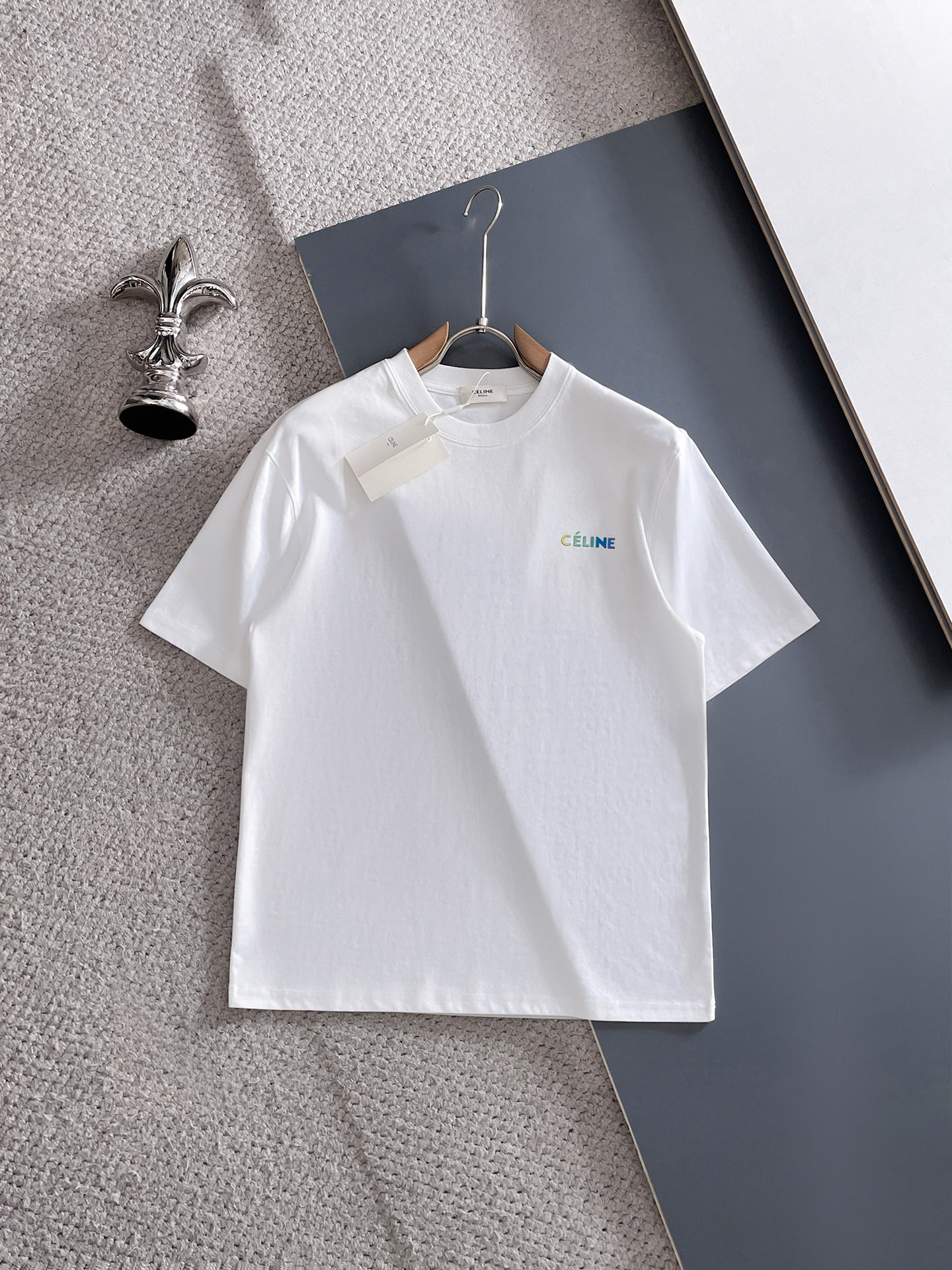 short sleeves
