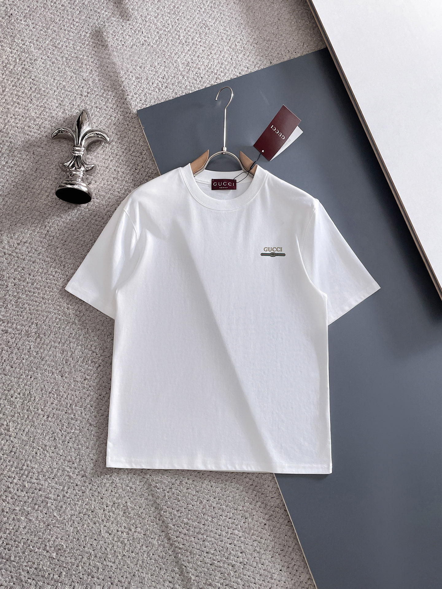 short sleeves
