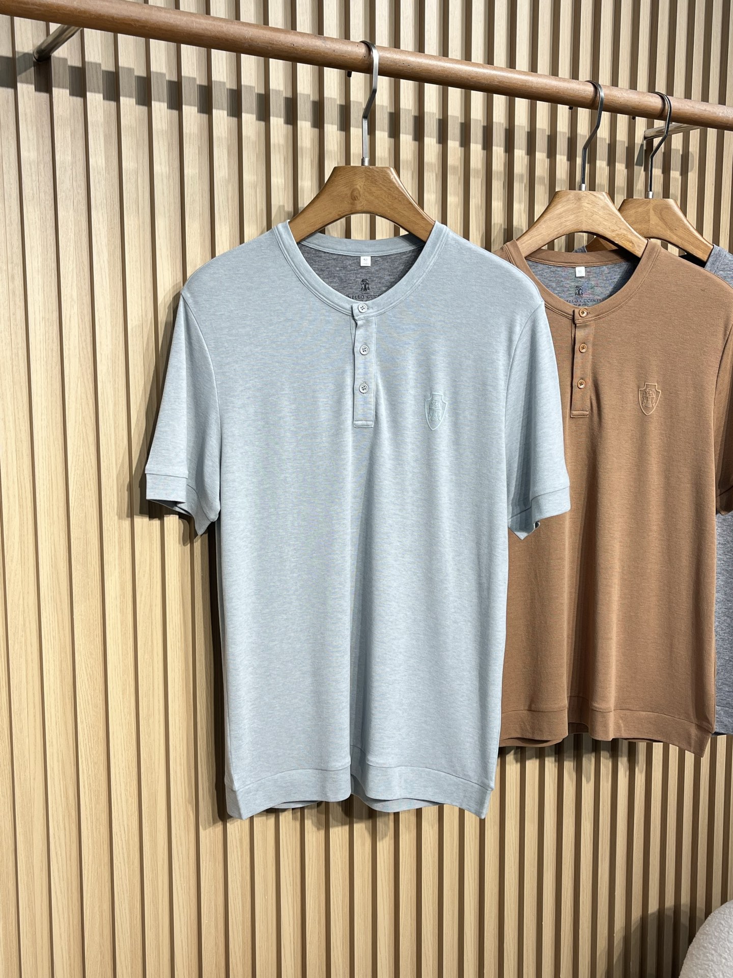 short sleeves