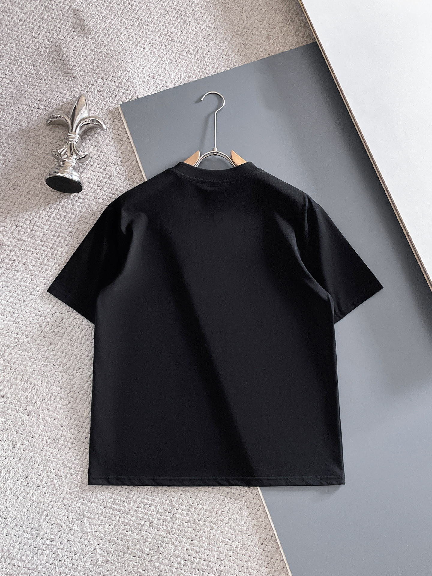 short sleeves