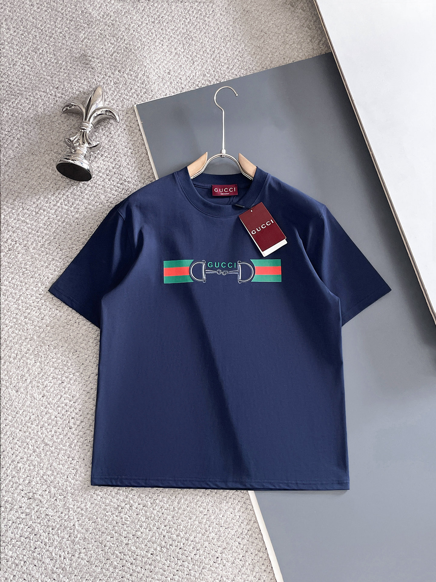 short sleeves