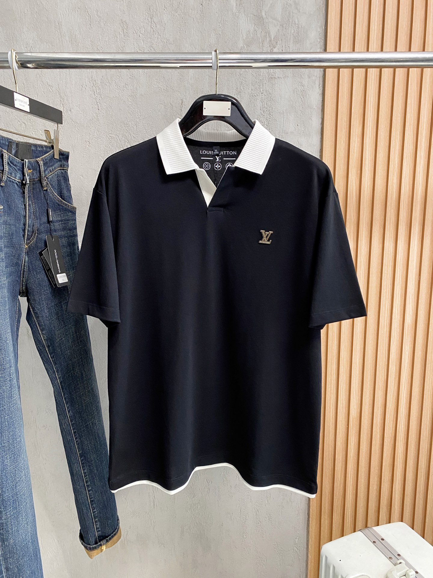 short sleeves