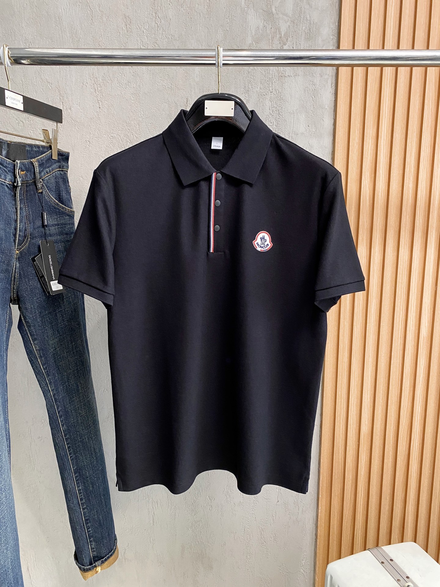 short sleeves