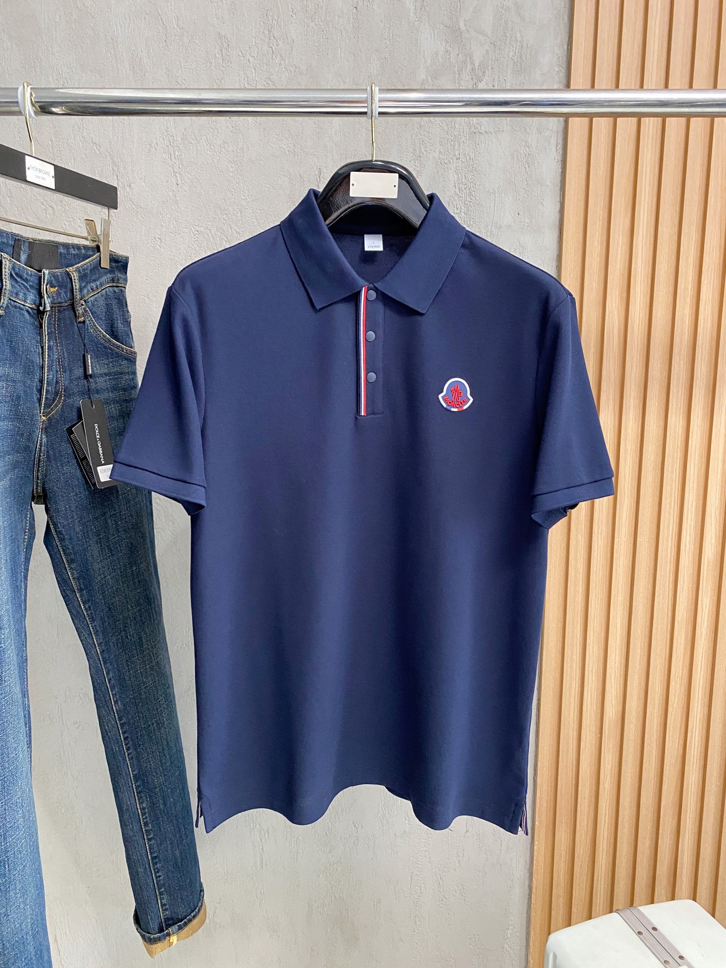 short sleeves