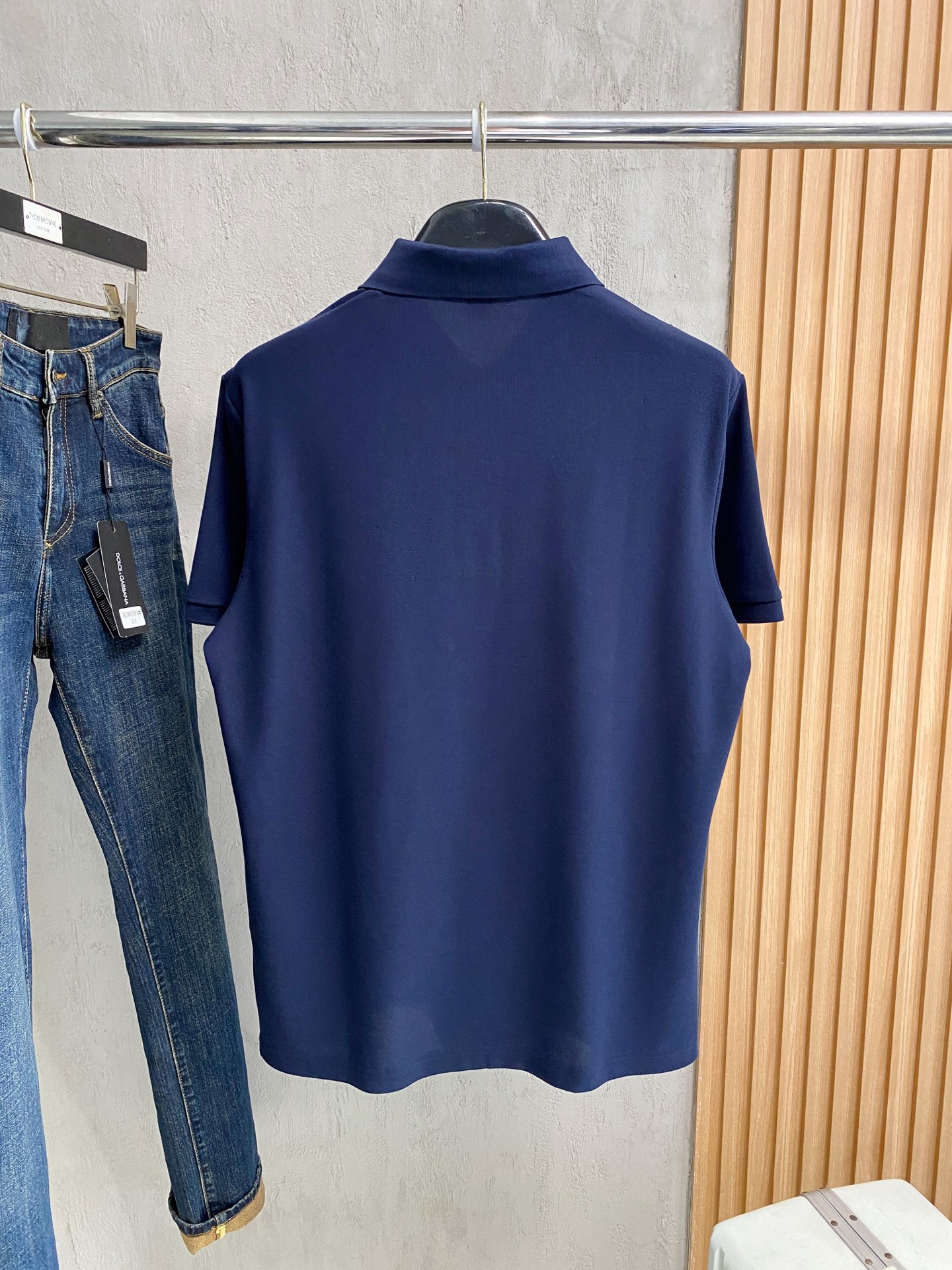 short sleeves