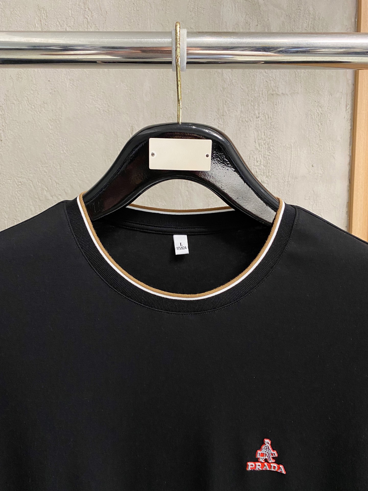 short sleeves