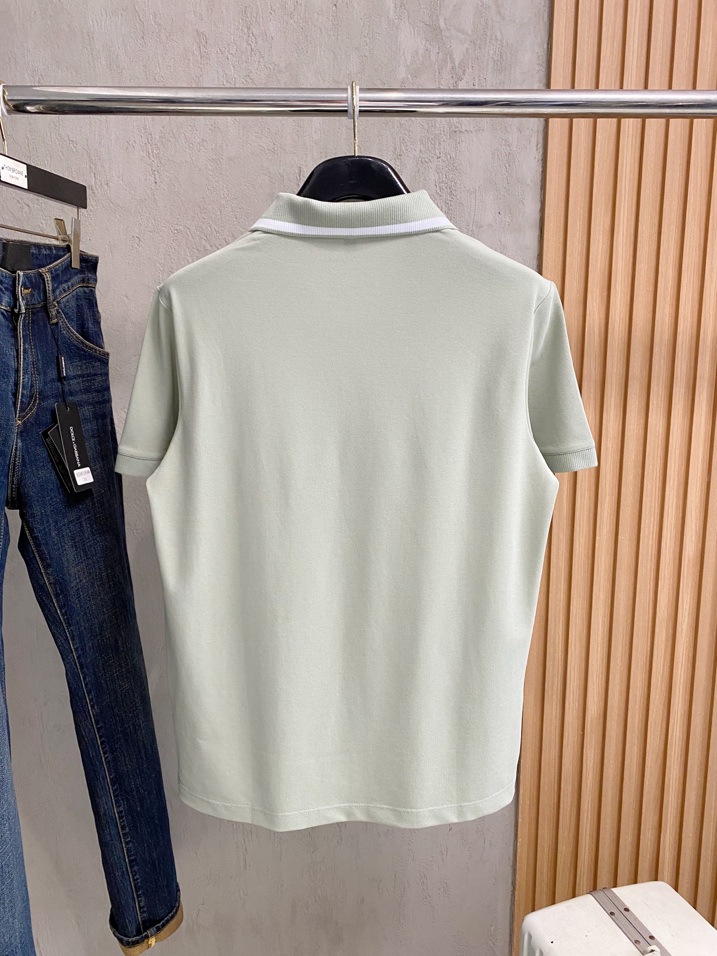 short sleeves