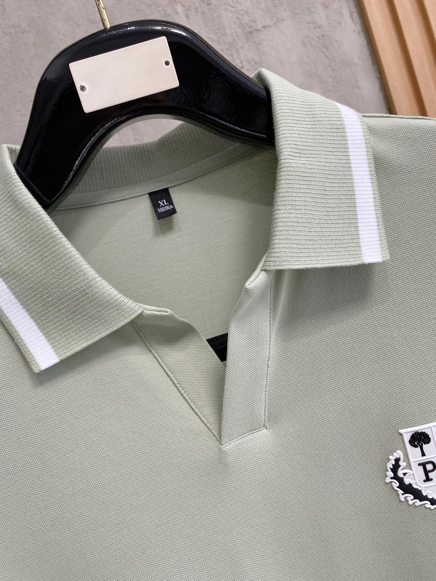 short sleeves