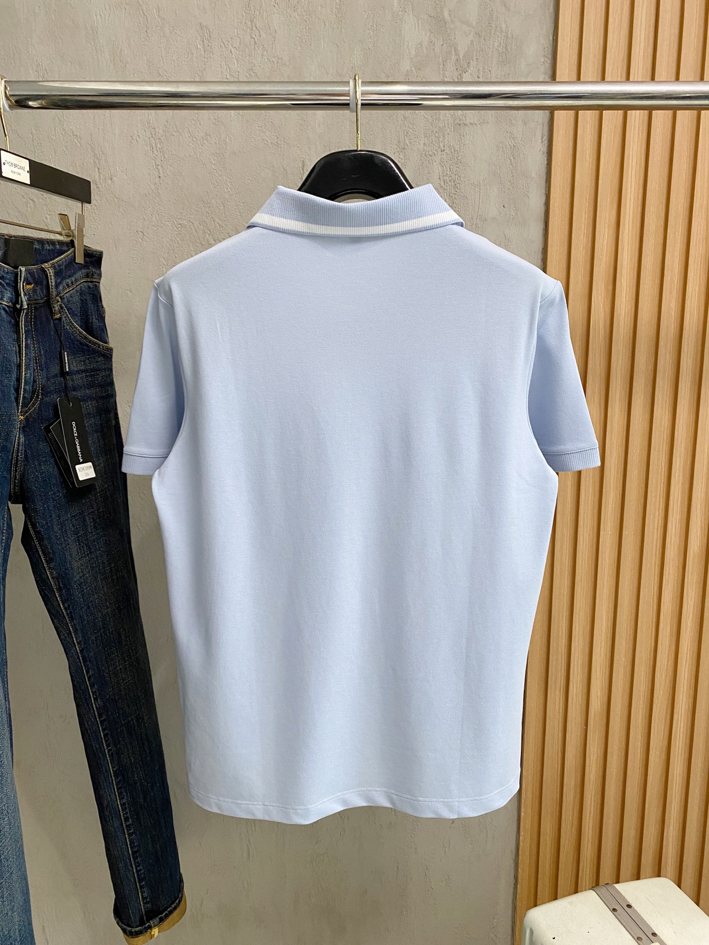 short sleeves