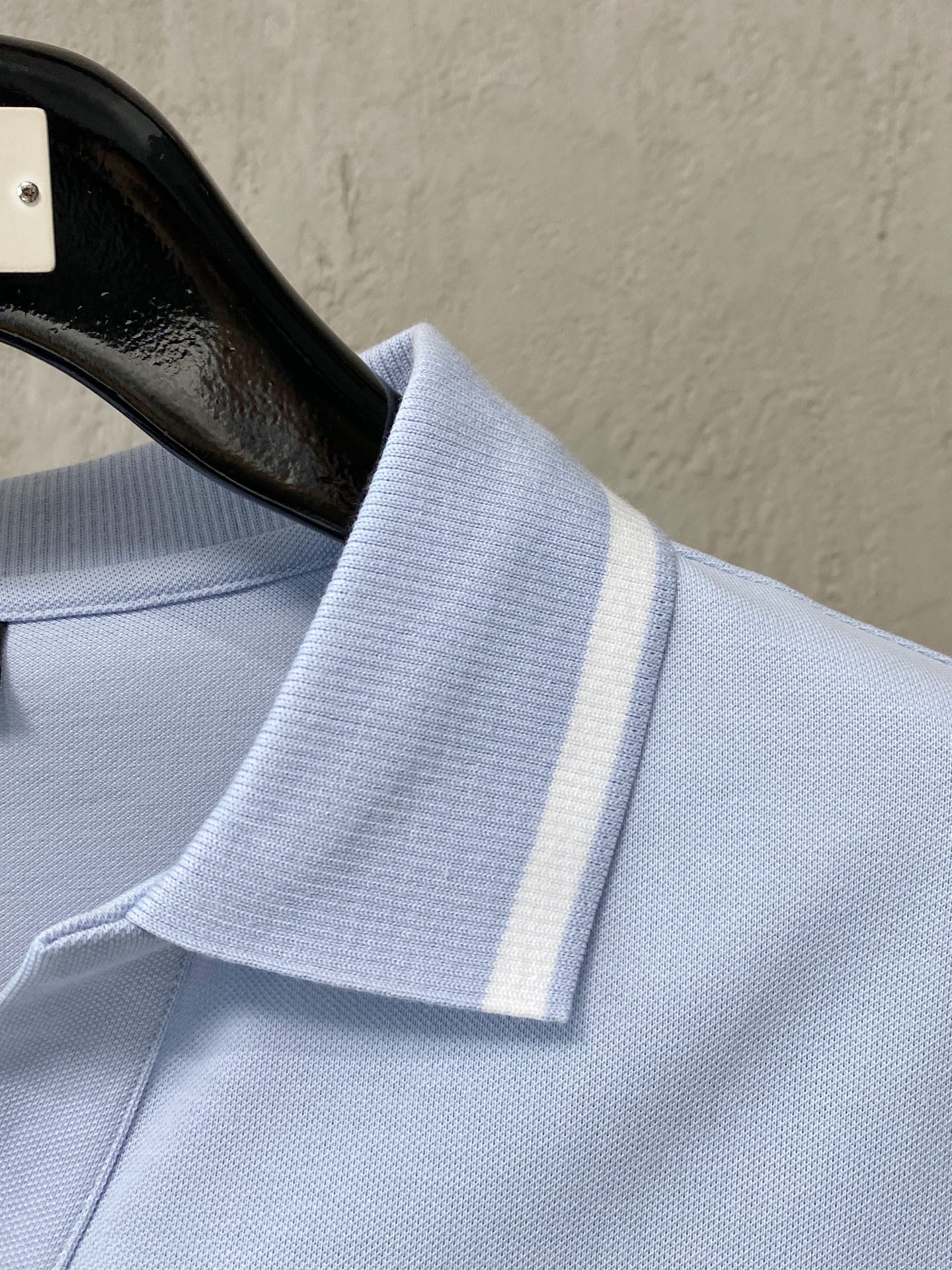 short sleeves