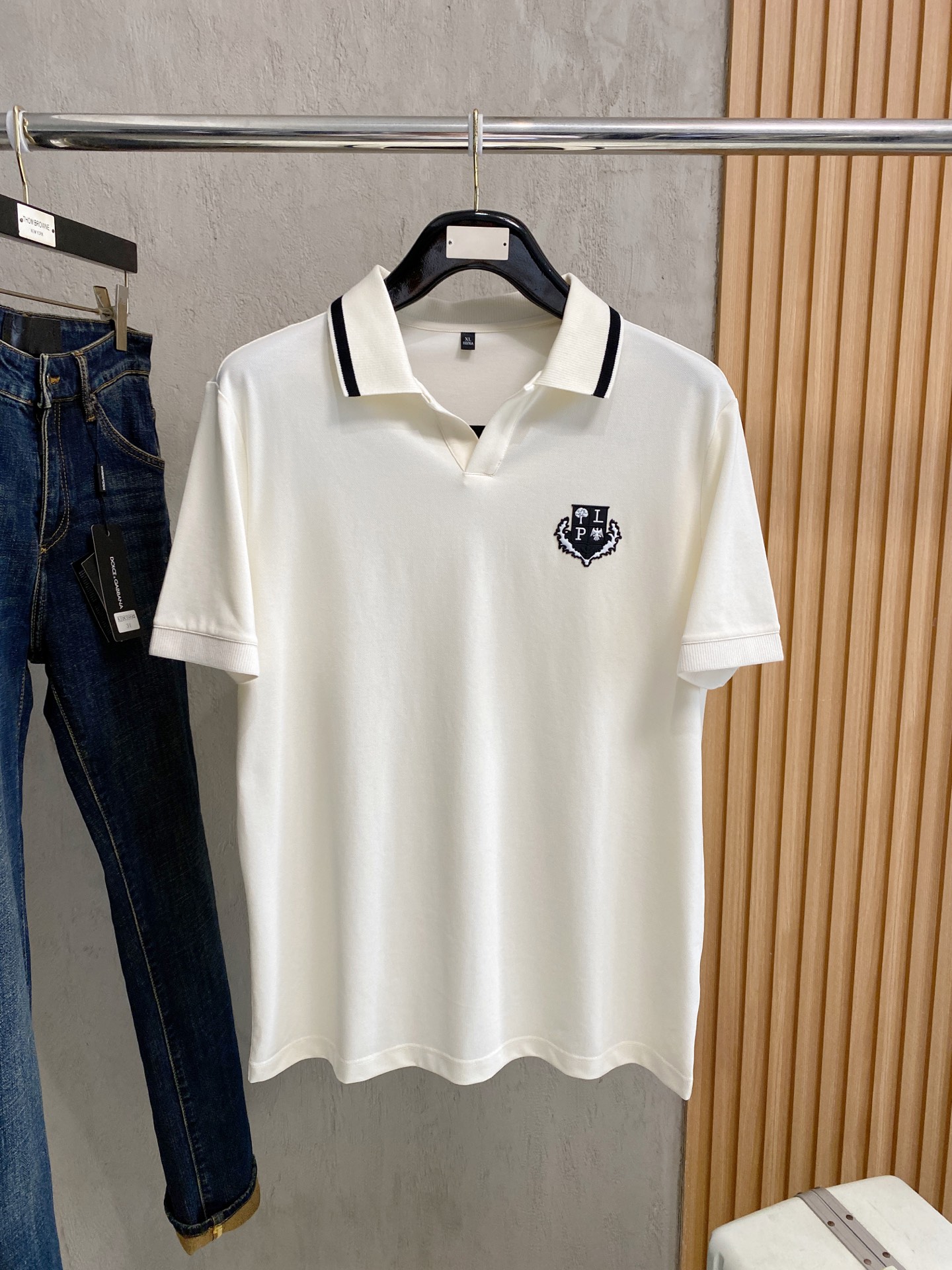 short sleeves