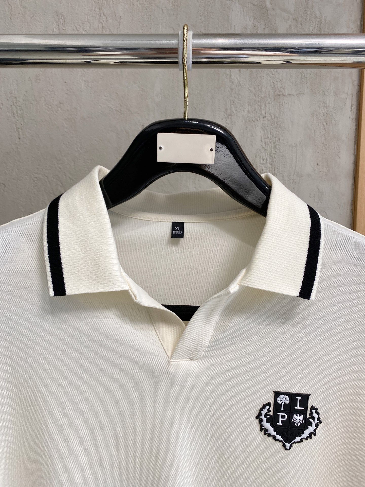 short sleeves