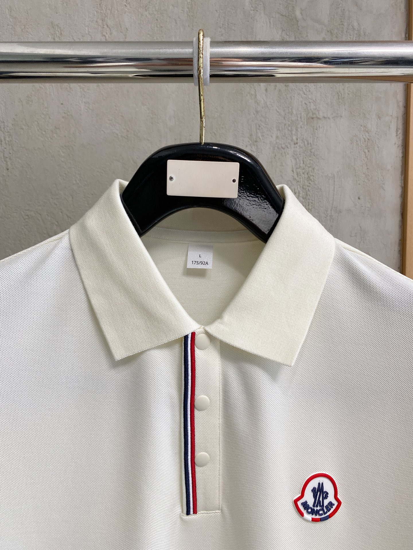 short sleeves