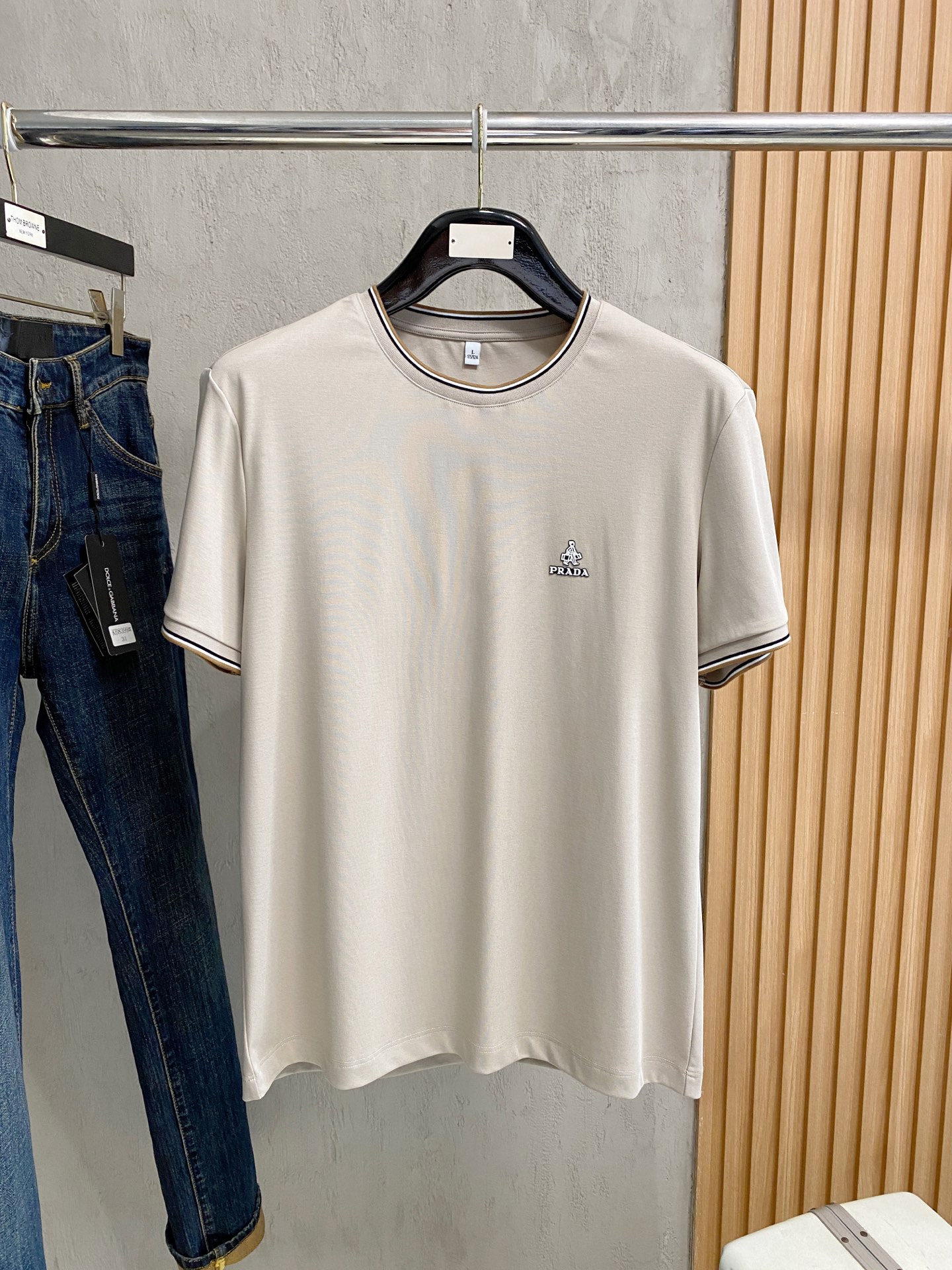 short sleeves