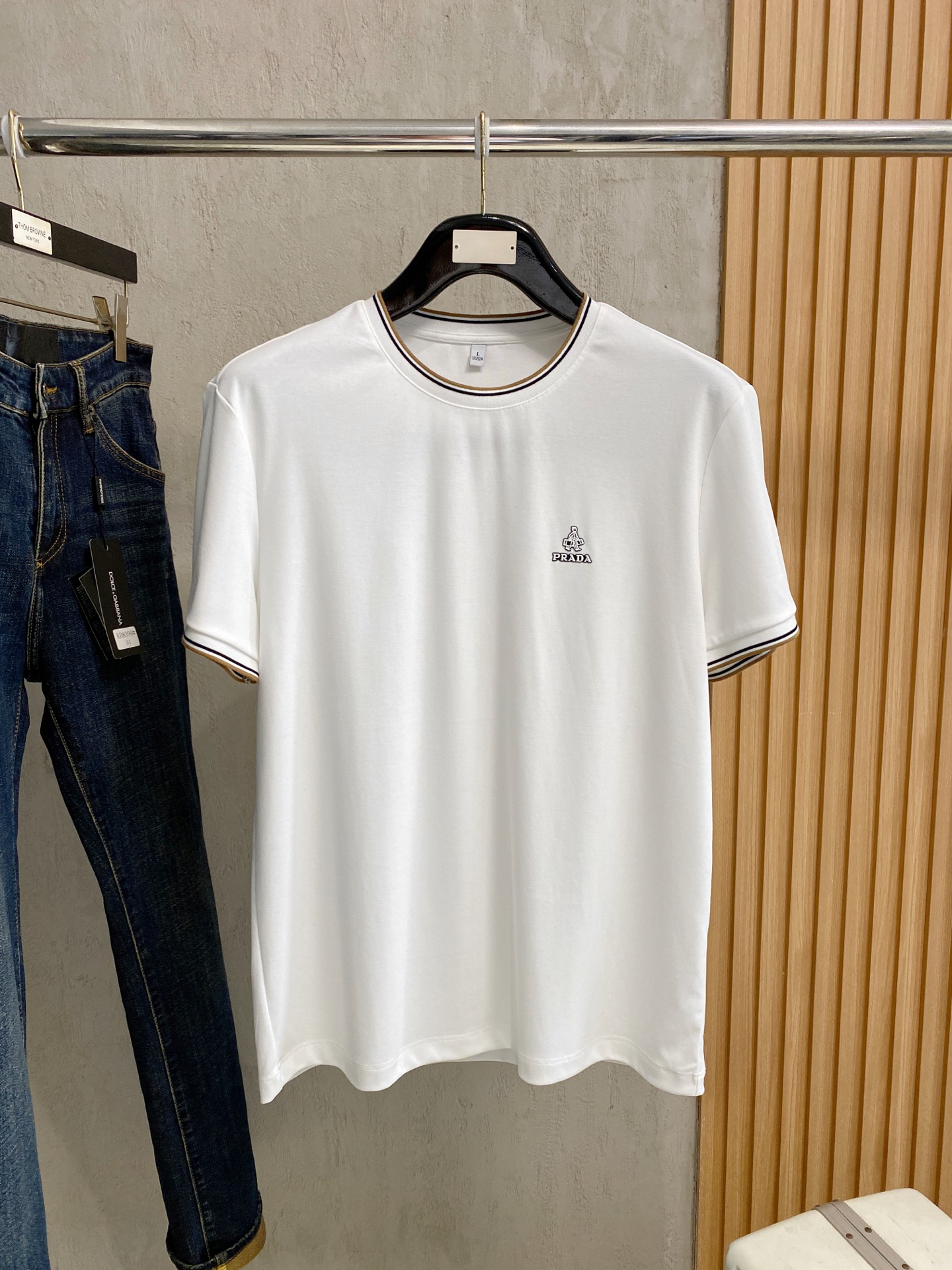 short sleeves