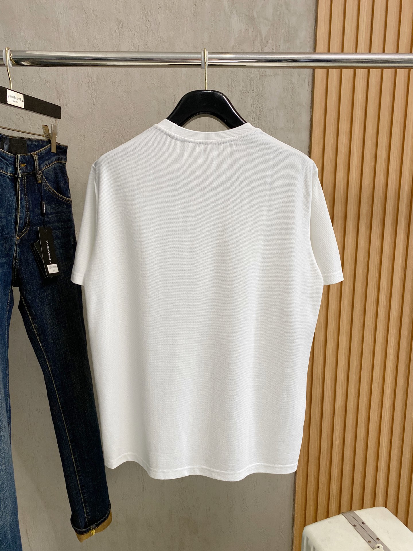 short sleeves