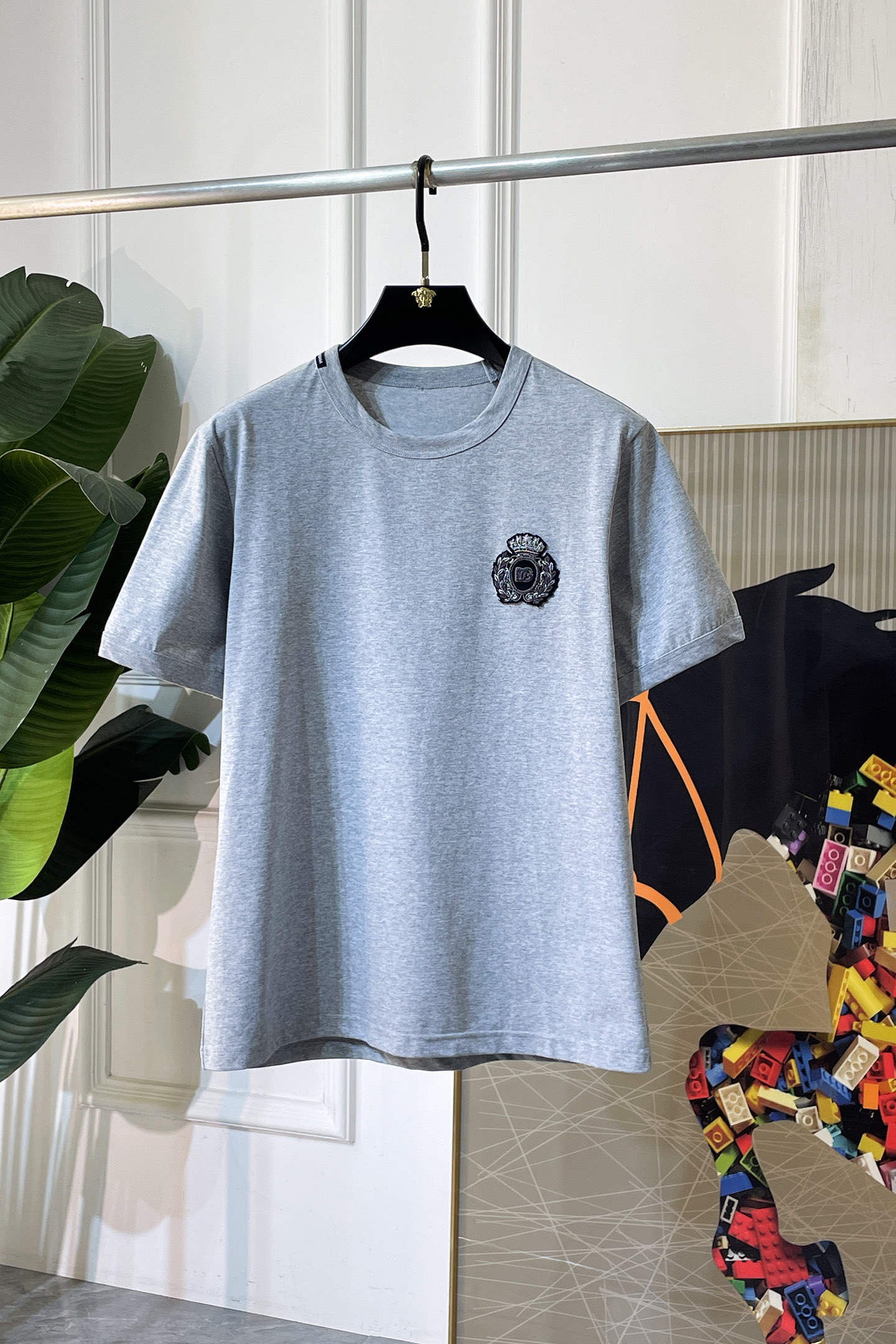 short sleeves