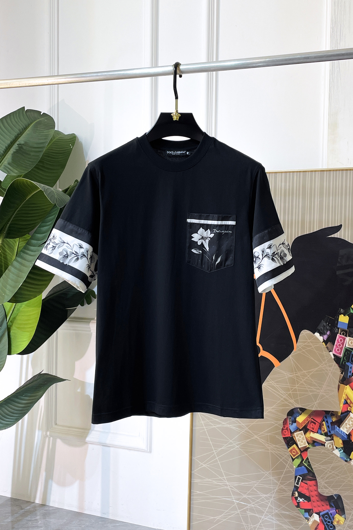 short sleeves