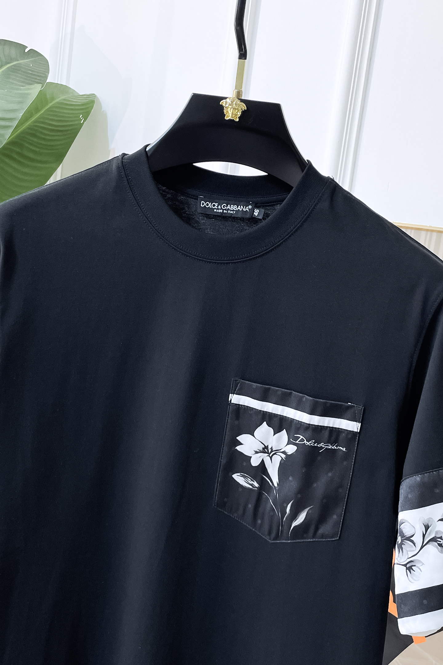 short sleeves